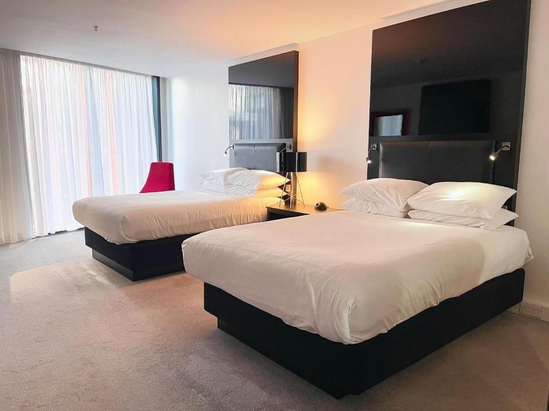 Premium Double Room with Two Double Beds - Photo 2