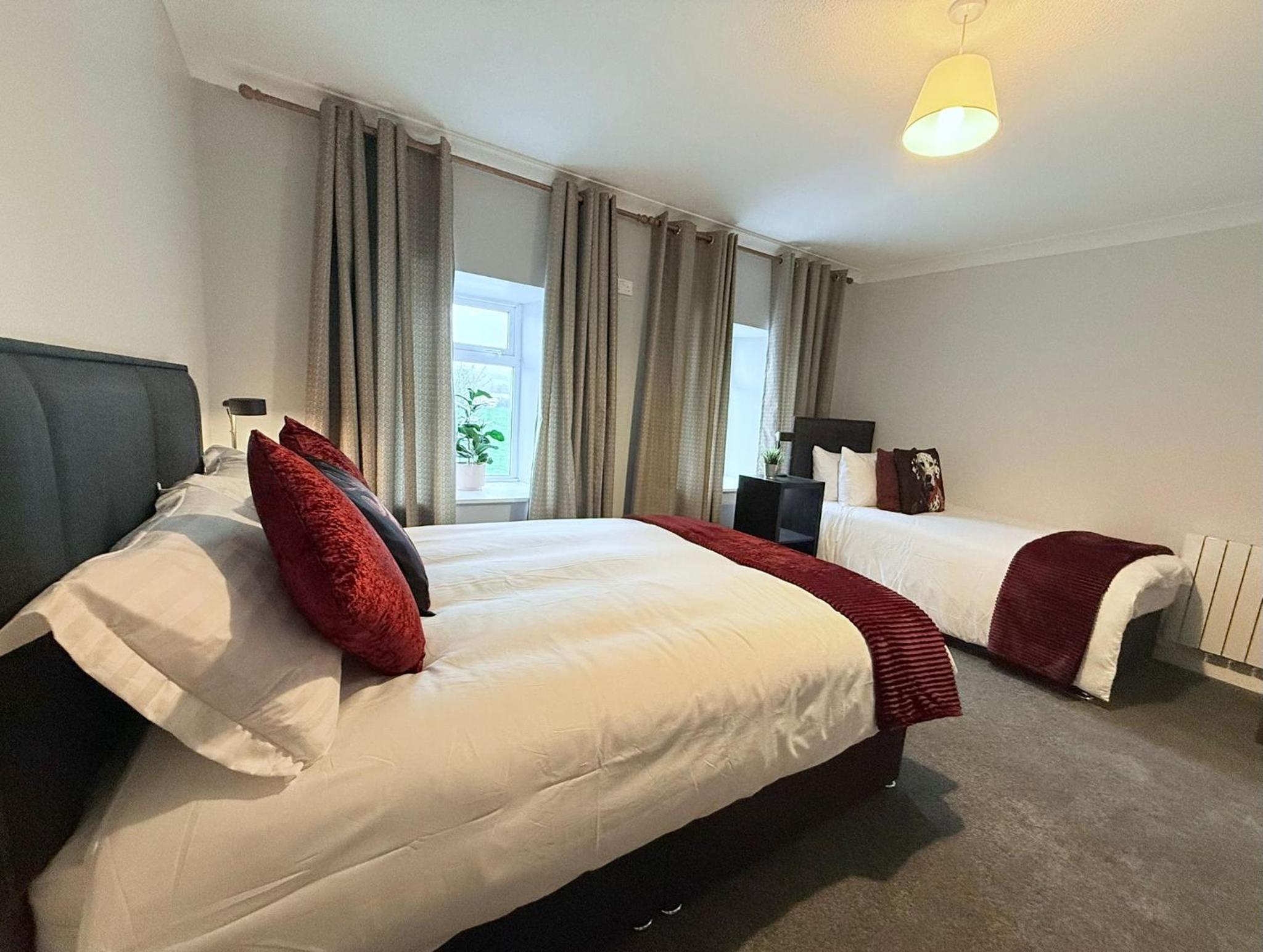Triple Room with Private Bathroom photo 2