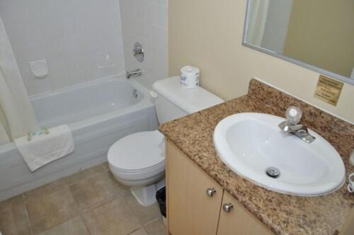 Queen Room - Photo 3