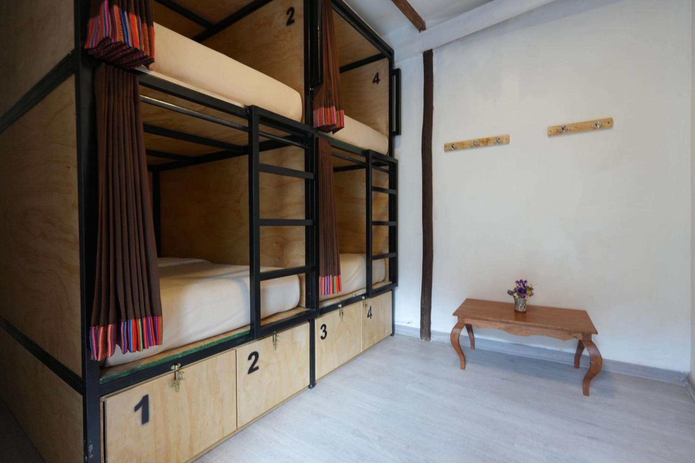 Bed in 4-Bed Mixed Dormitory Room photo 3