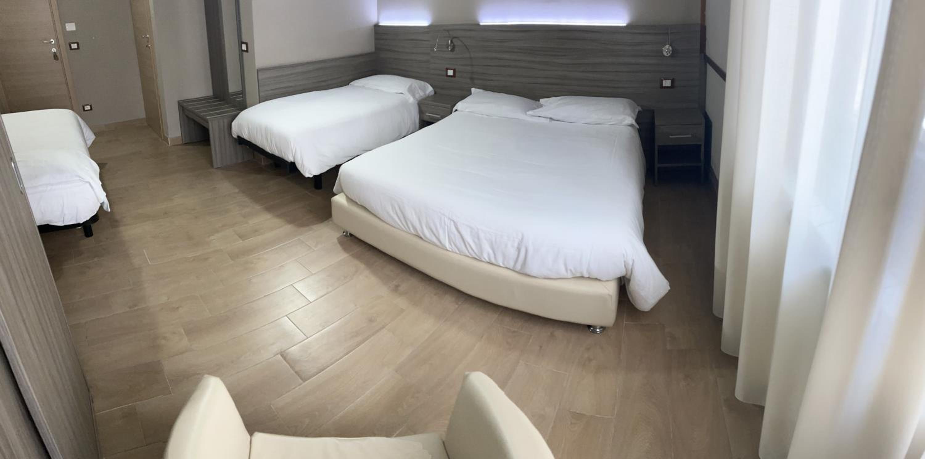 Superior Quadruple Room photo 1