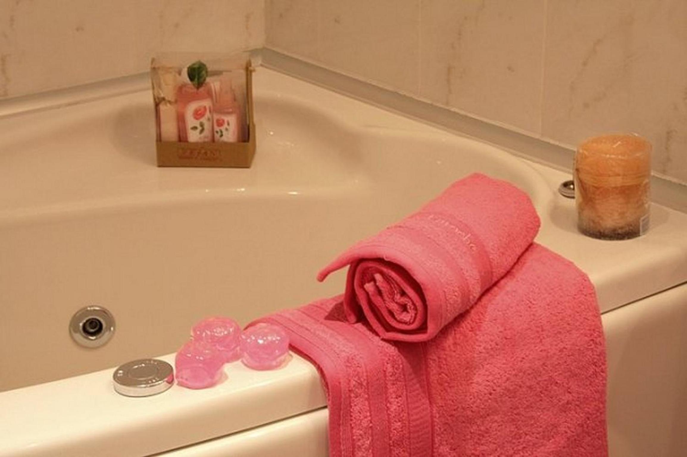 Deluxe Double or Twin Room photo 3