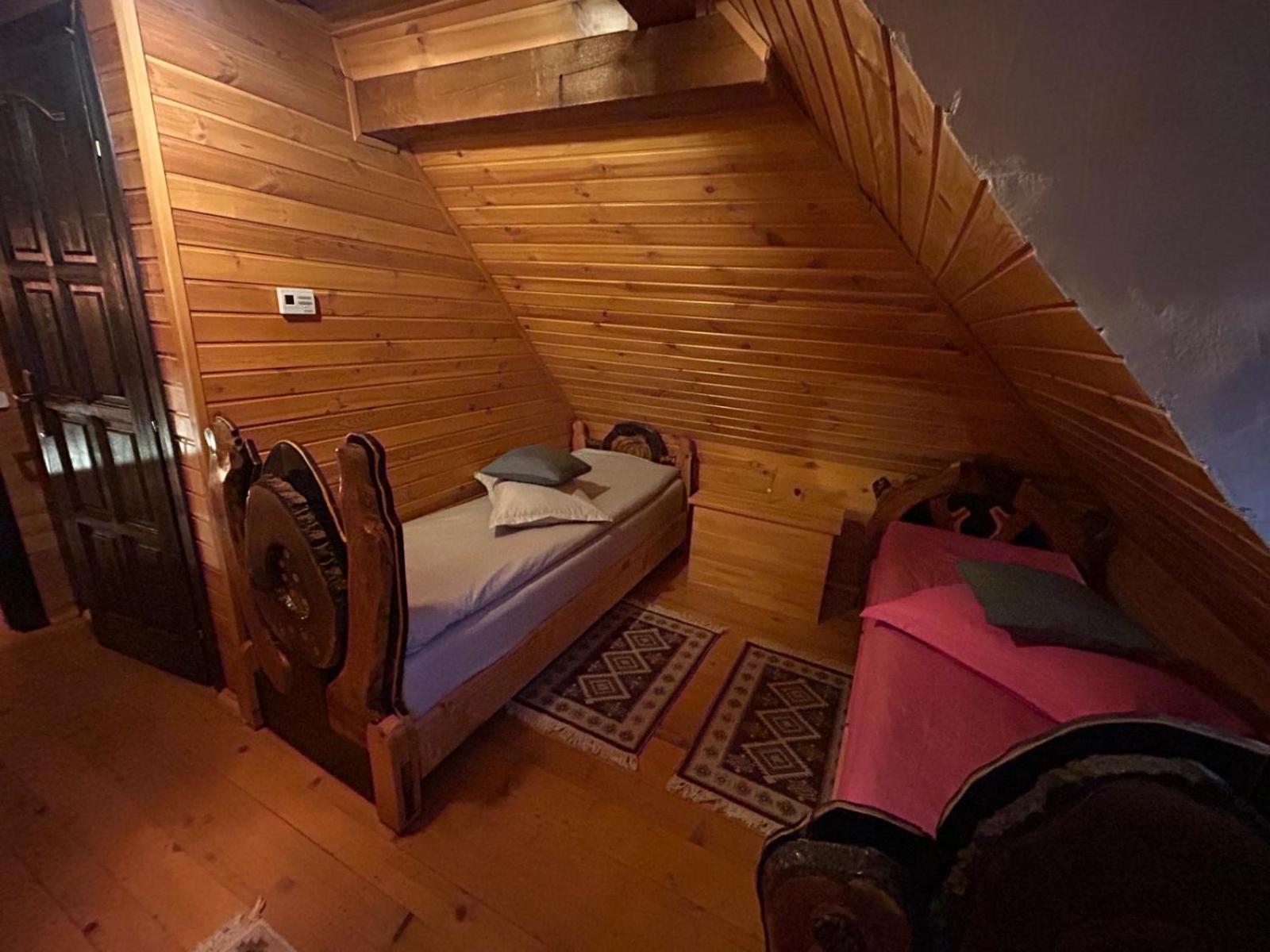 One-Bedroom House photo 2