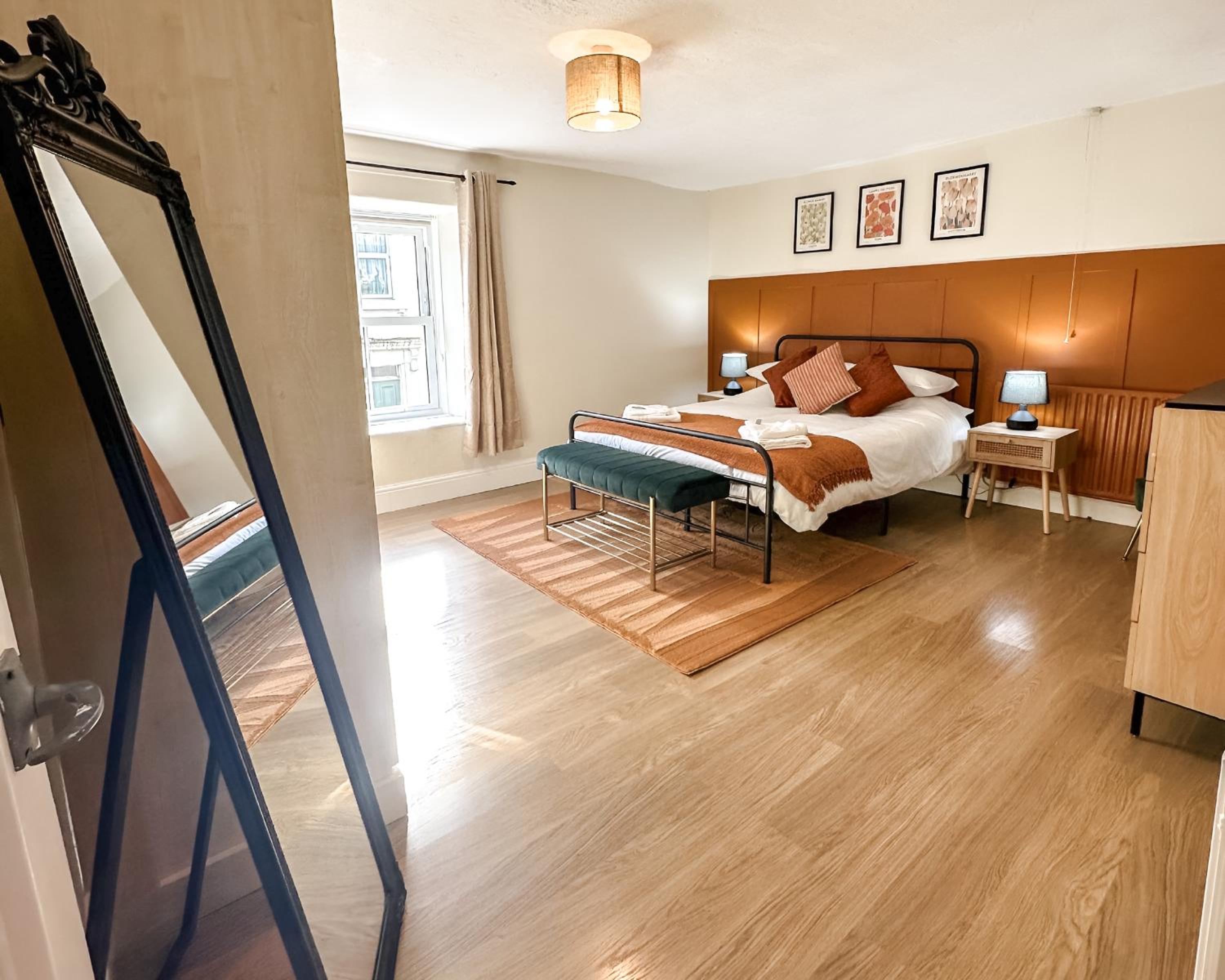 Three-Bedroom House photo 1