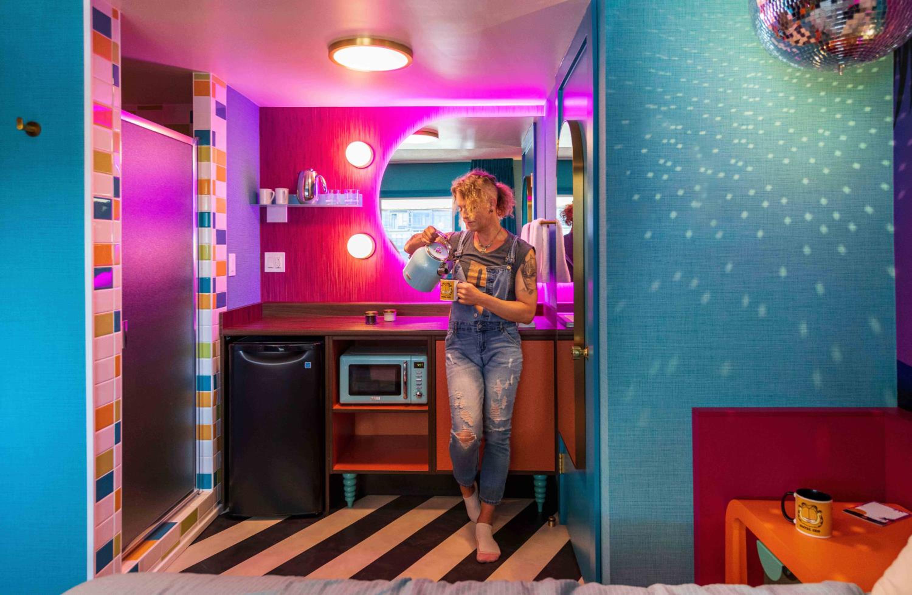Rebel Room  - Photo 22