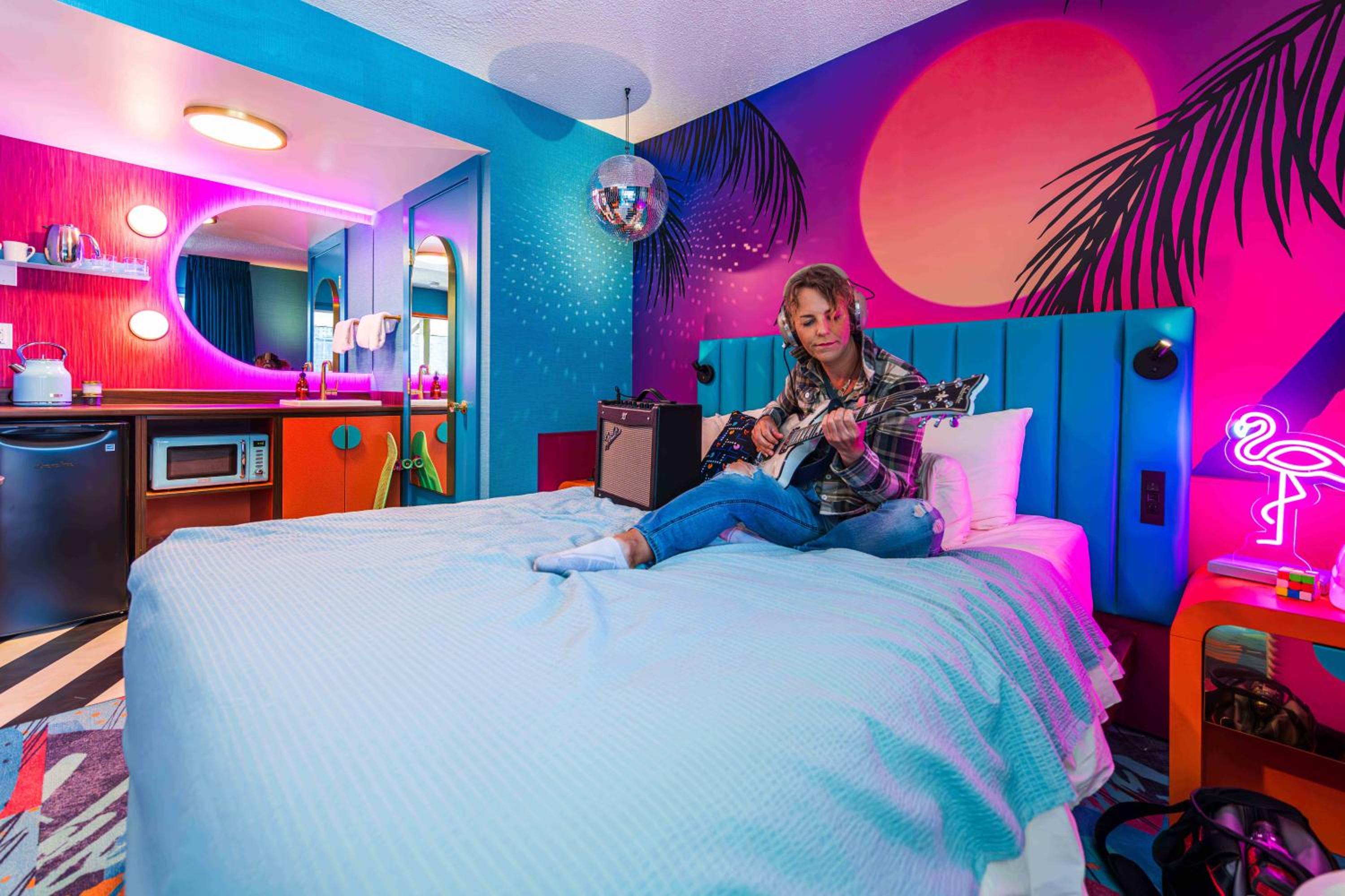 Rebel Room  - Photo 24