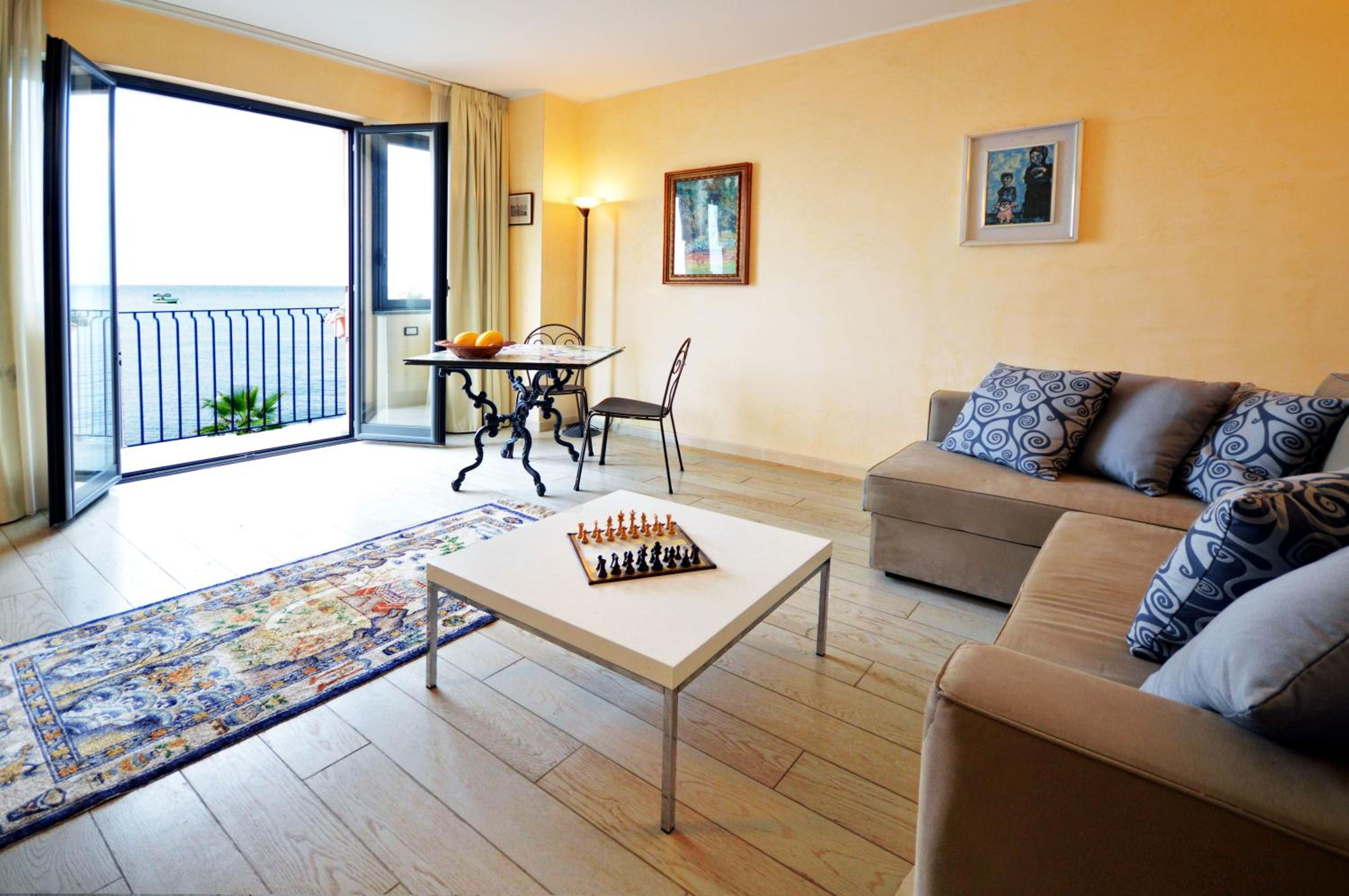 Deluxe Suite With Sea View