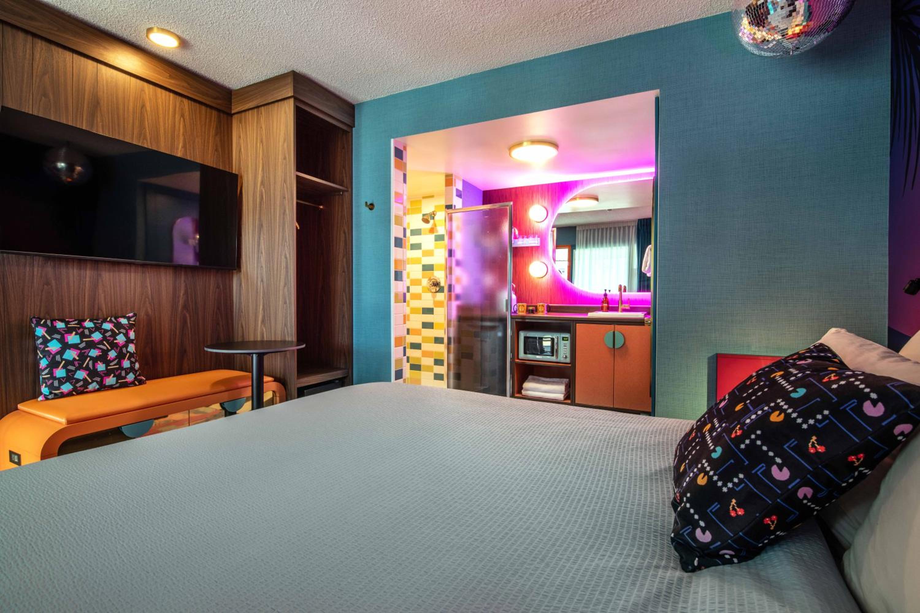 Rebel Room  - Photo 7
