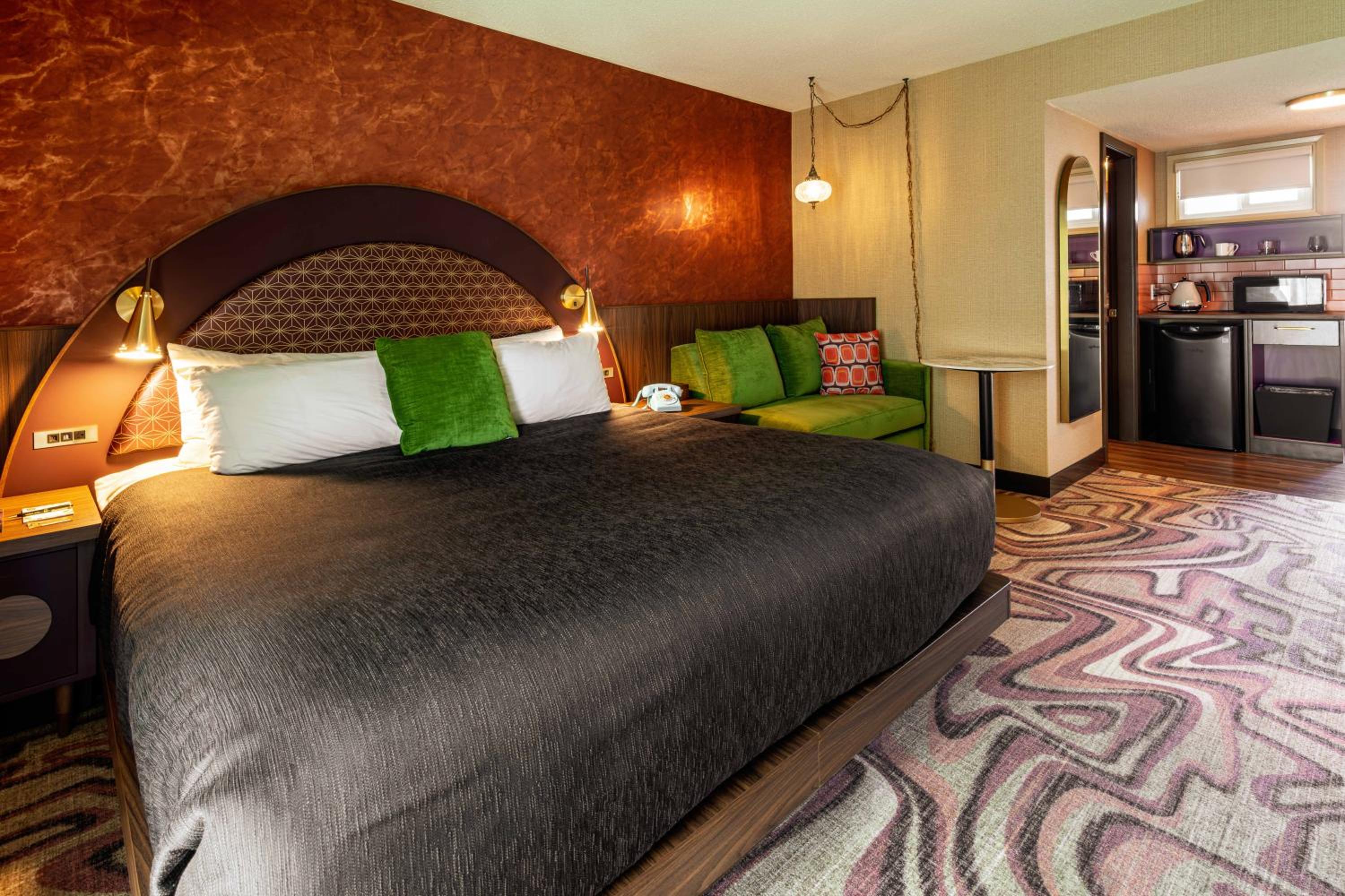 Zed King Bed - Photo 8