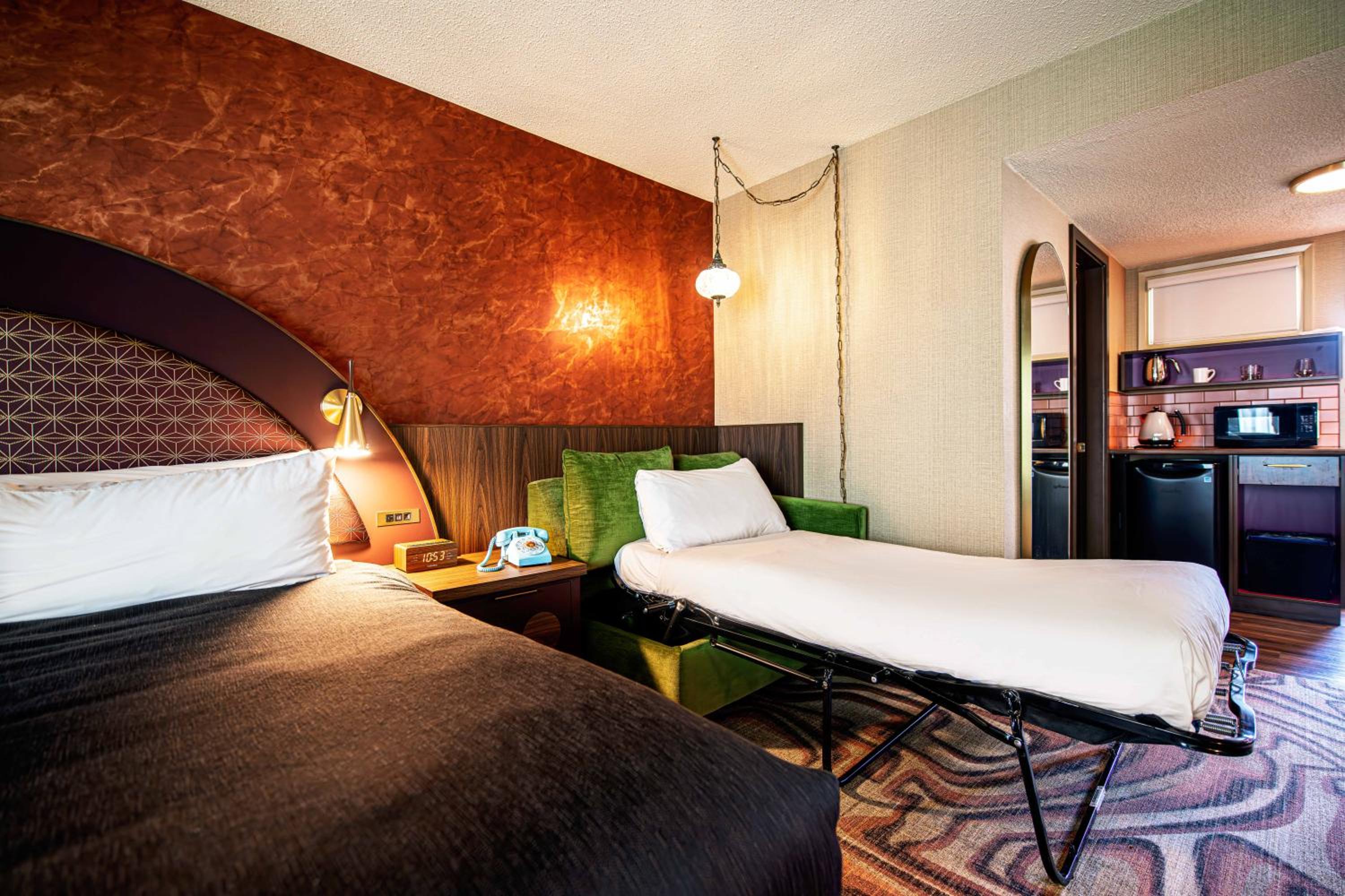 Zed King Bed - Photo 6