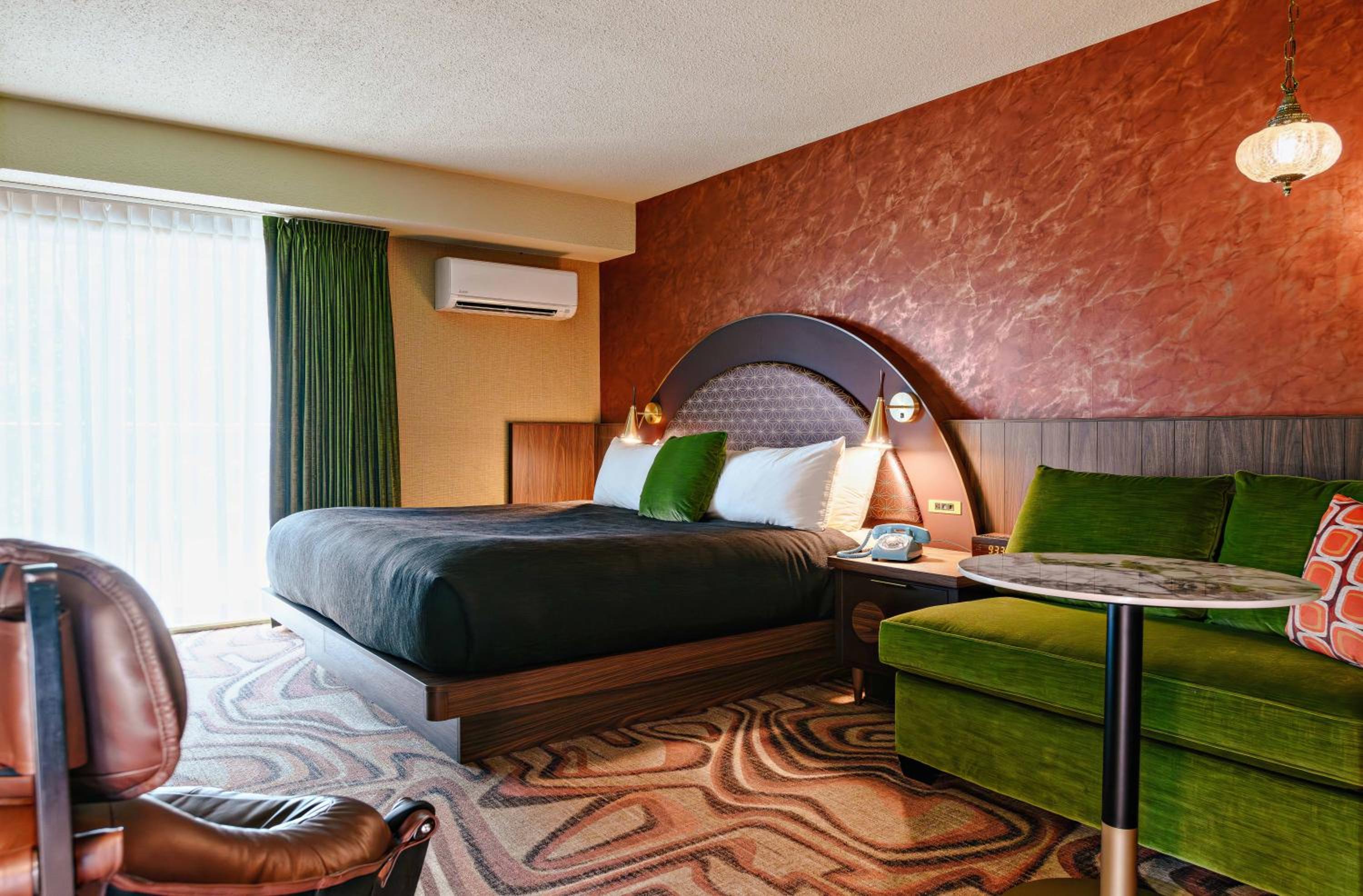 Zed King Bed - Photo 13