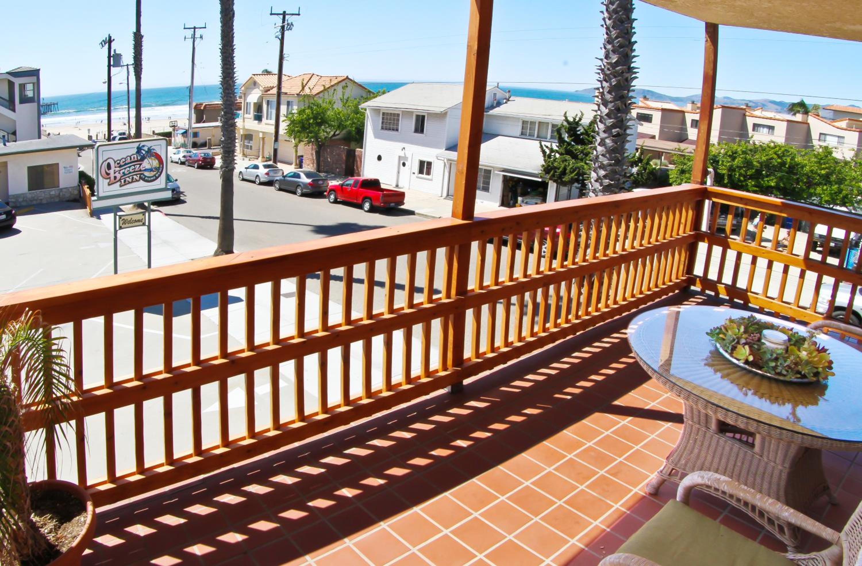 Deluxe Suite with Sea View - Nonsmoking - Photo 6