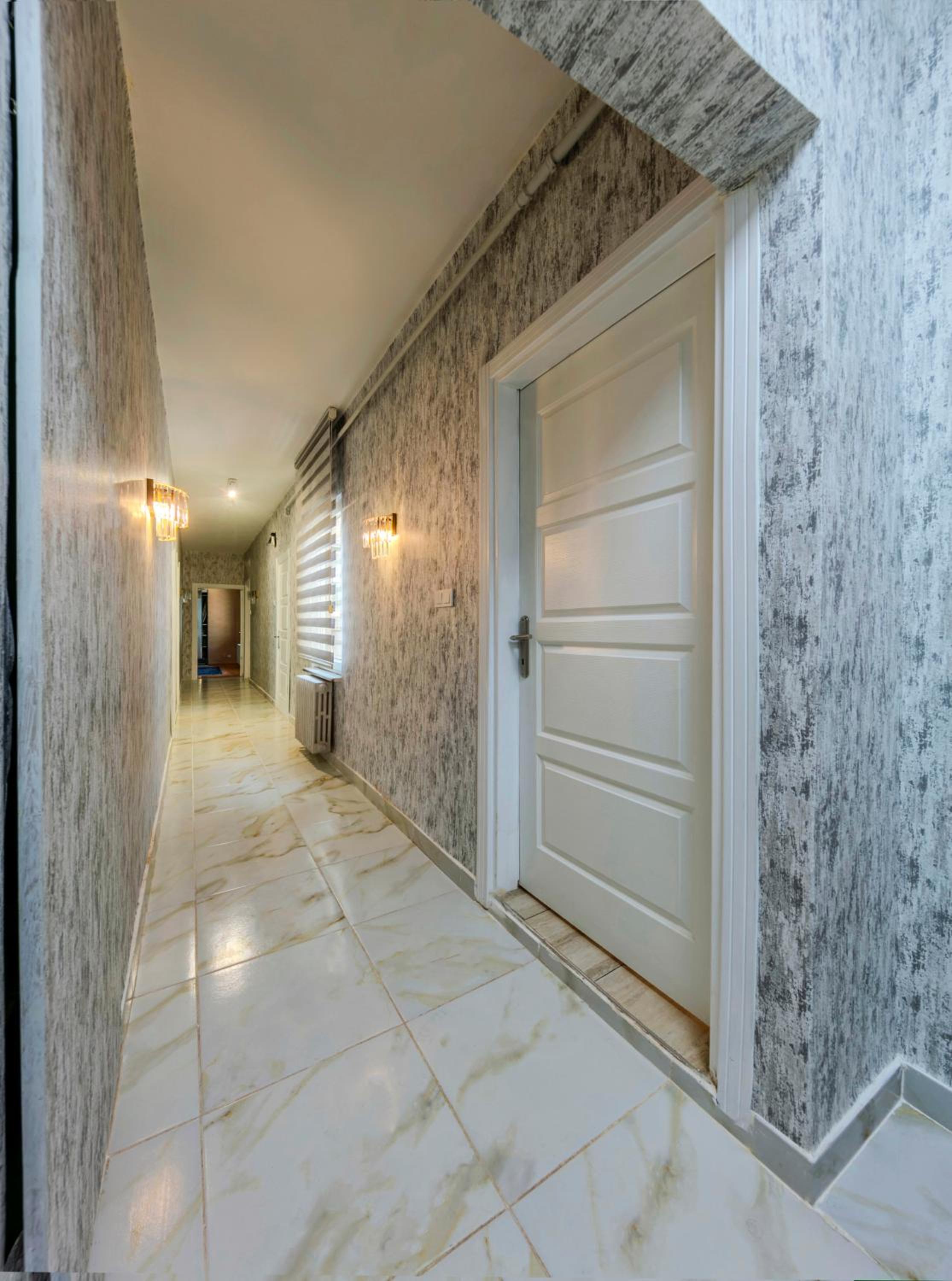 Two-Bedroom Apartment with Balcony photo 3