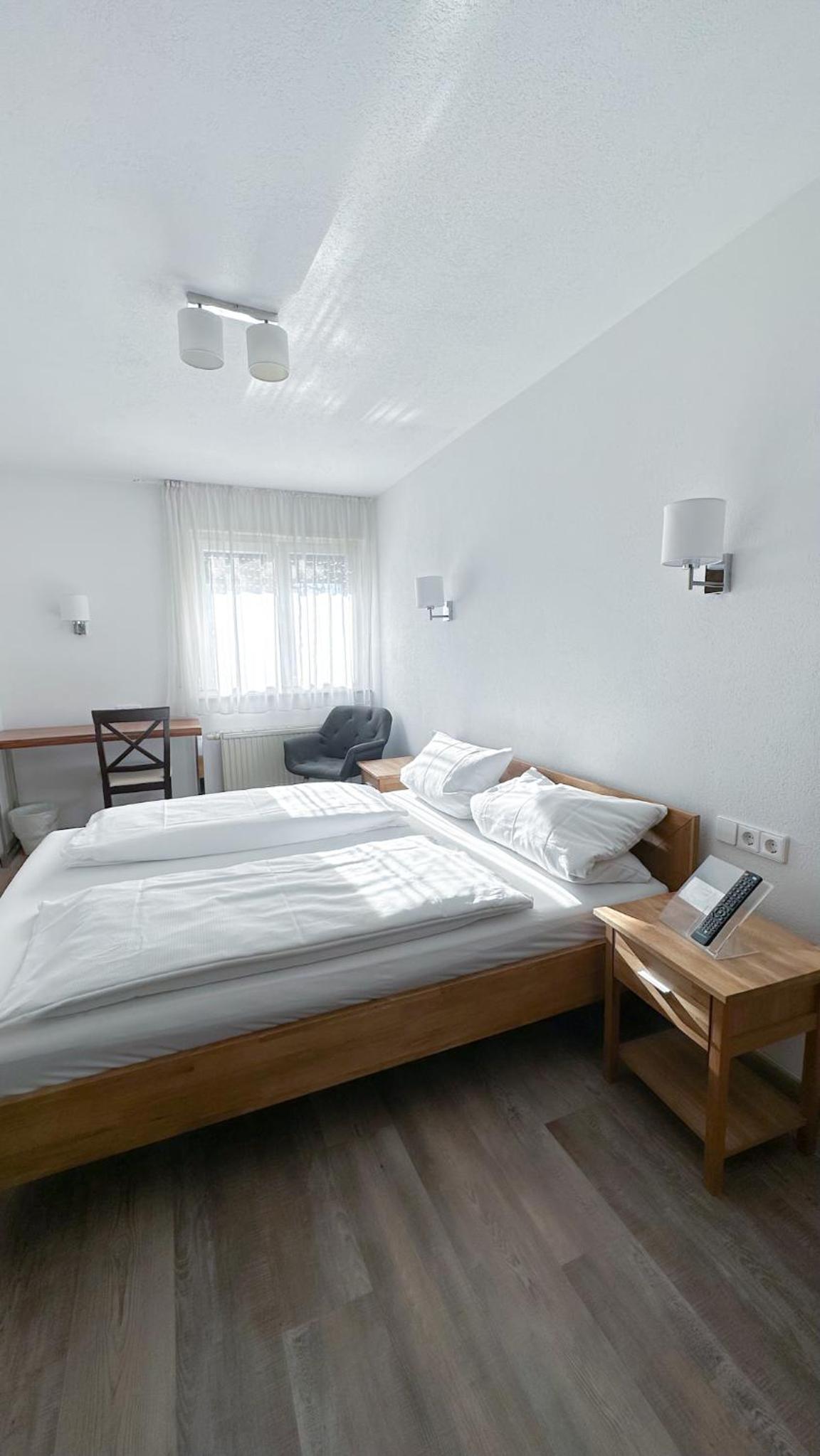 Double Room - Photo 1