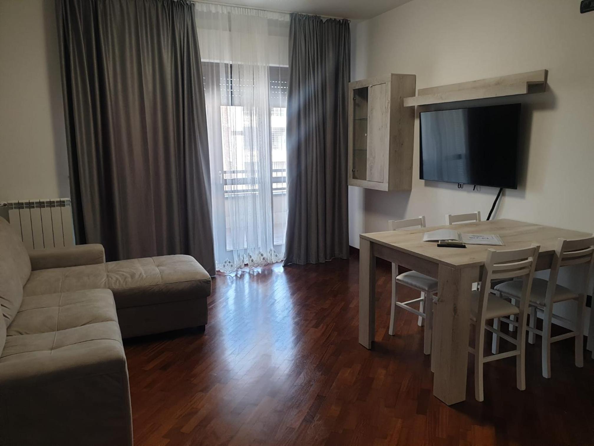 One-Bedroom Apartment with Balcony