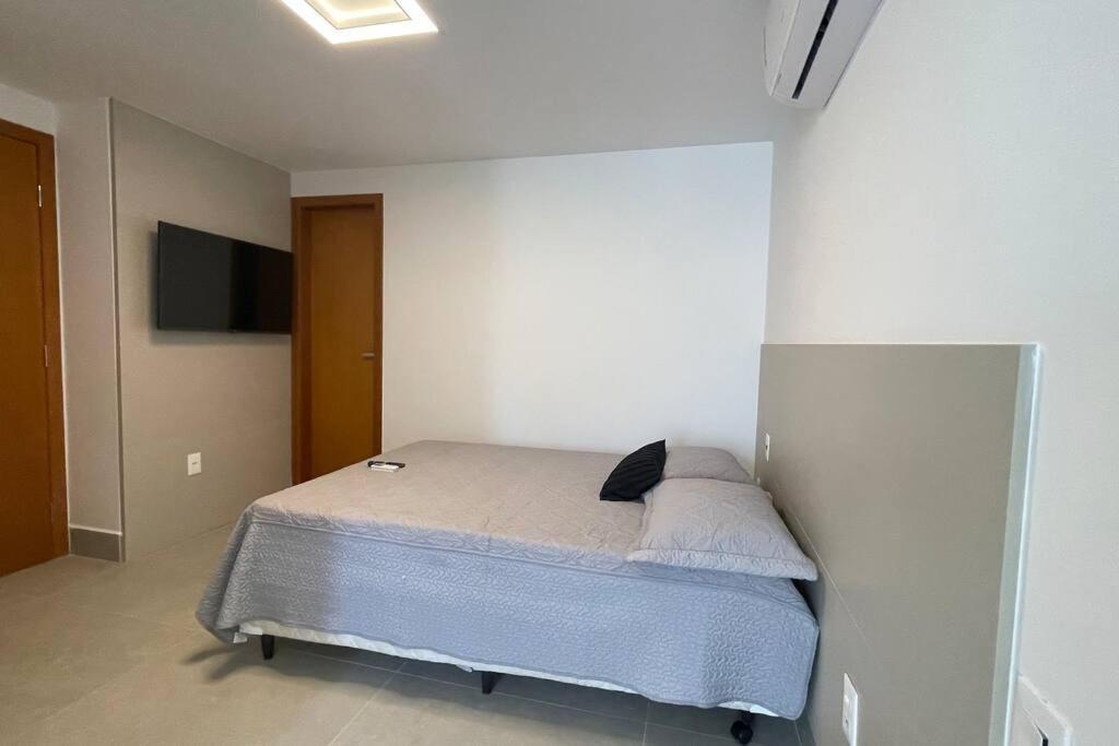 Two-Bedroom Apartment with Lake View photo 1