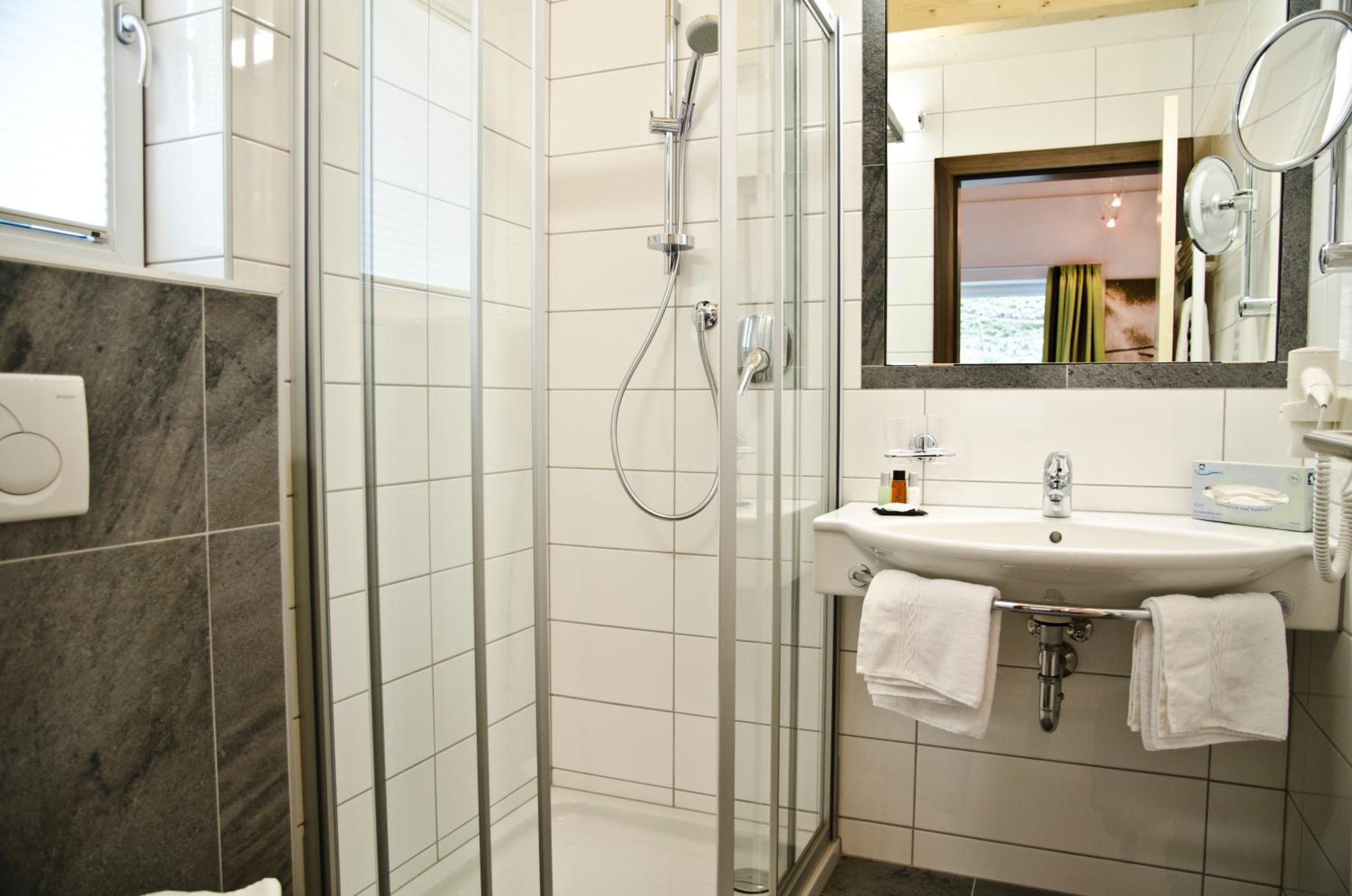 Double Room with Extra Bed photo 3