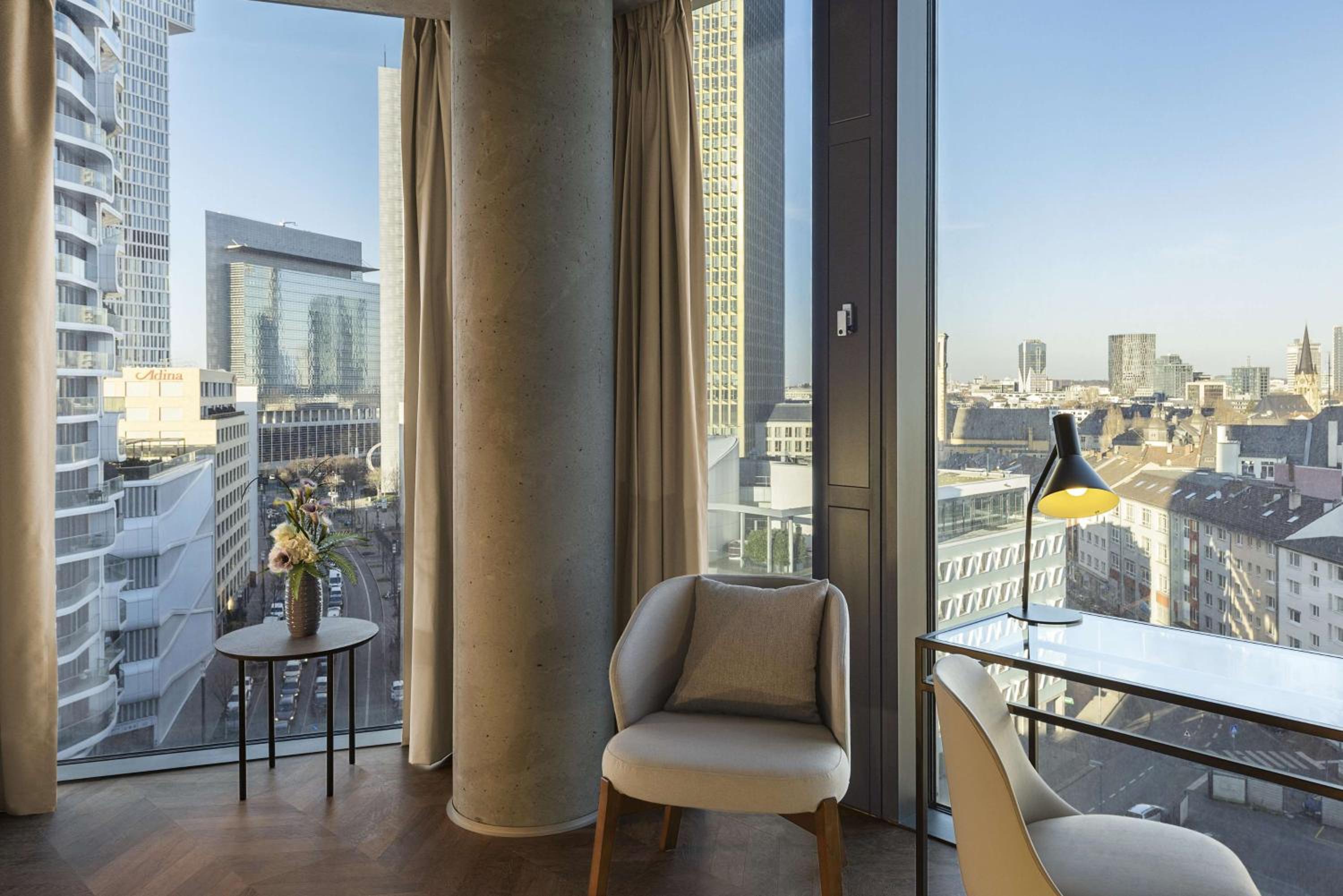 Superior Double or Twin Room Skyline View - Photo 7