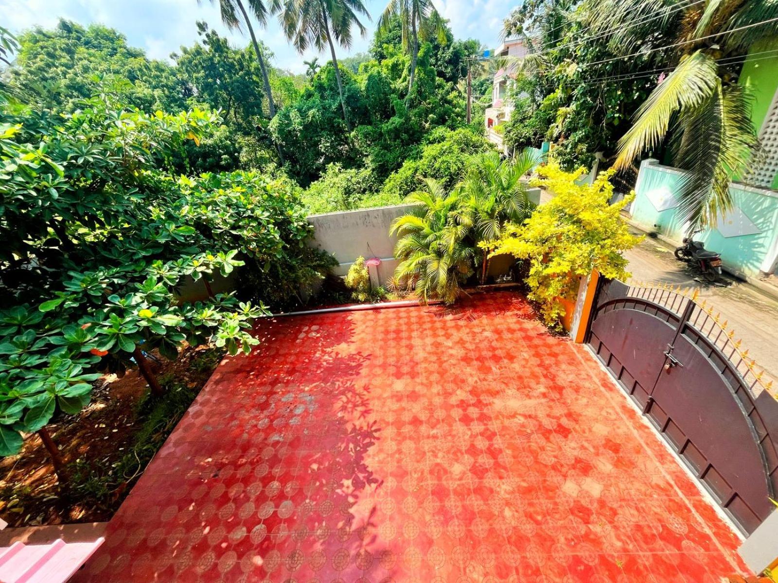 Villa photo 2
