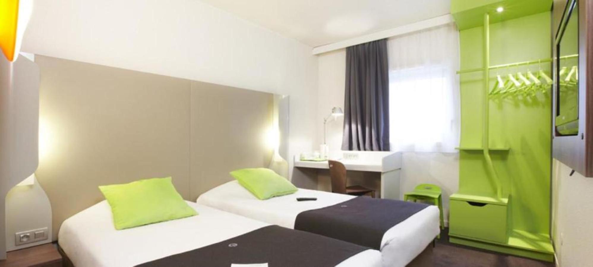 Standard Twin Room - Photo 1