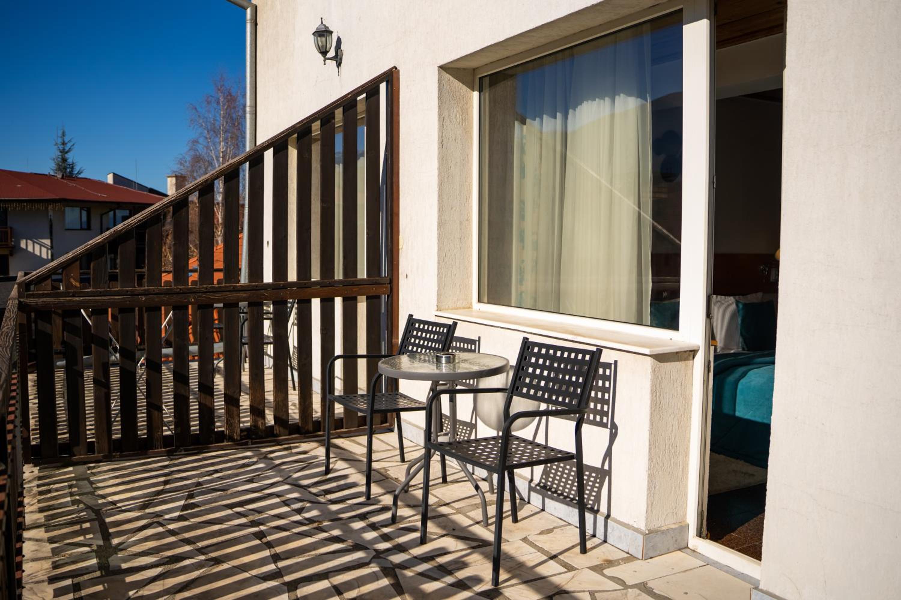 Deluxe Double Room with Balcony photo 3