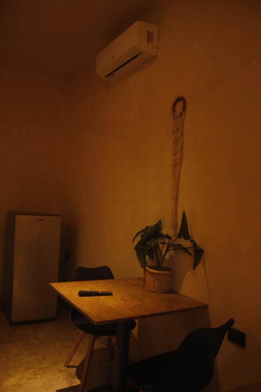 Studio - Photo 6