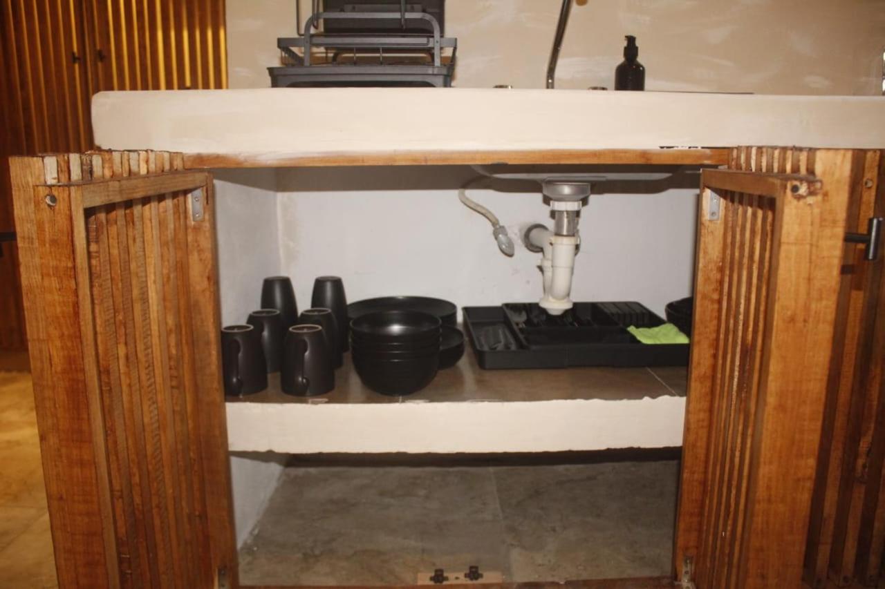 Studio - Photo 14