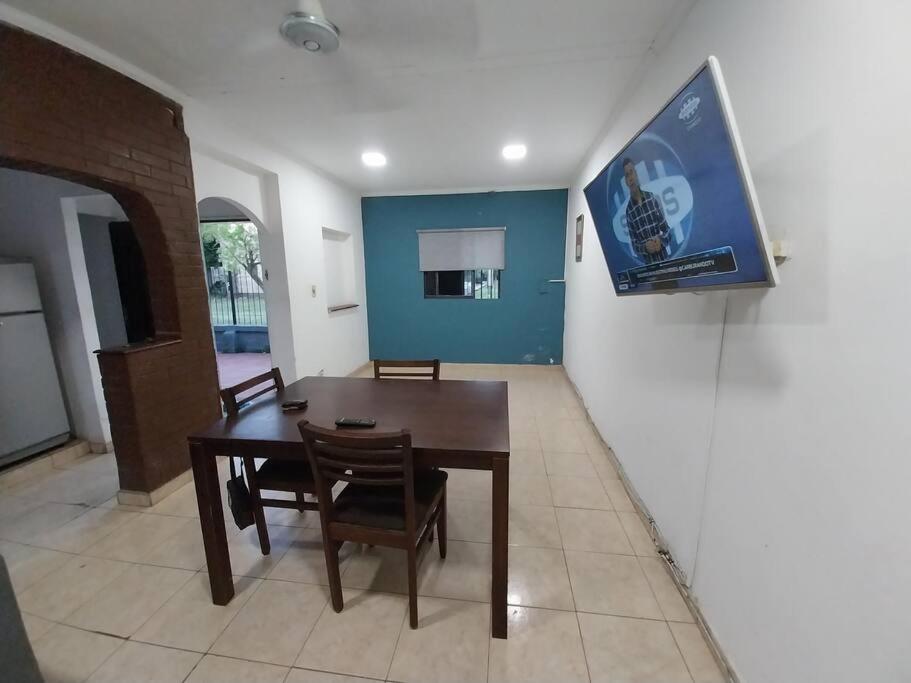 One-Bedroom House photo 2