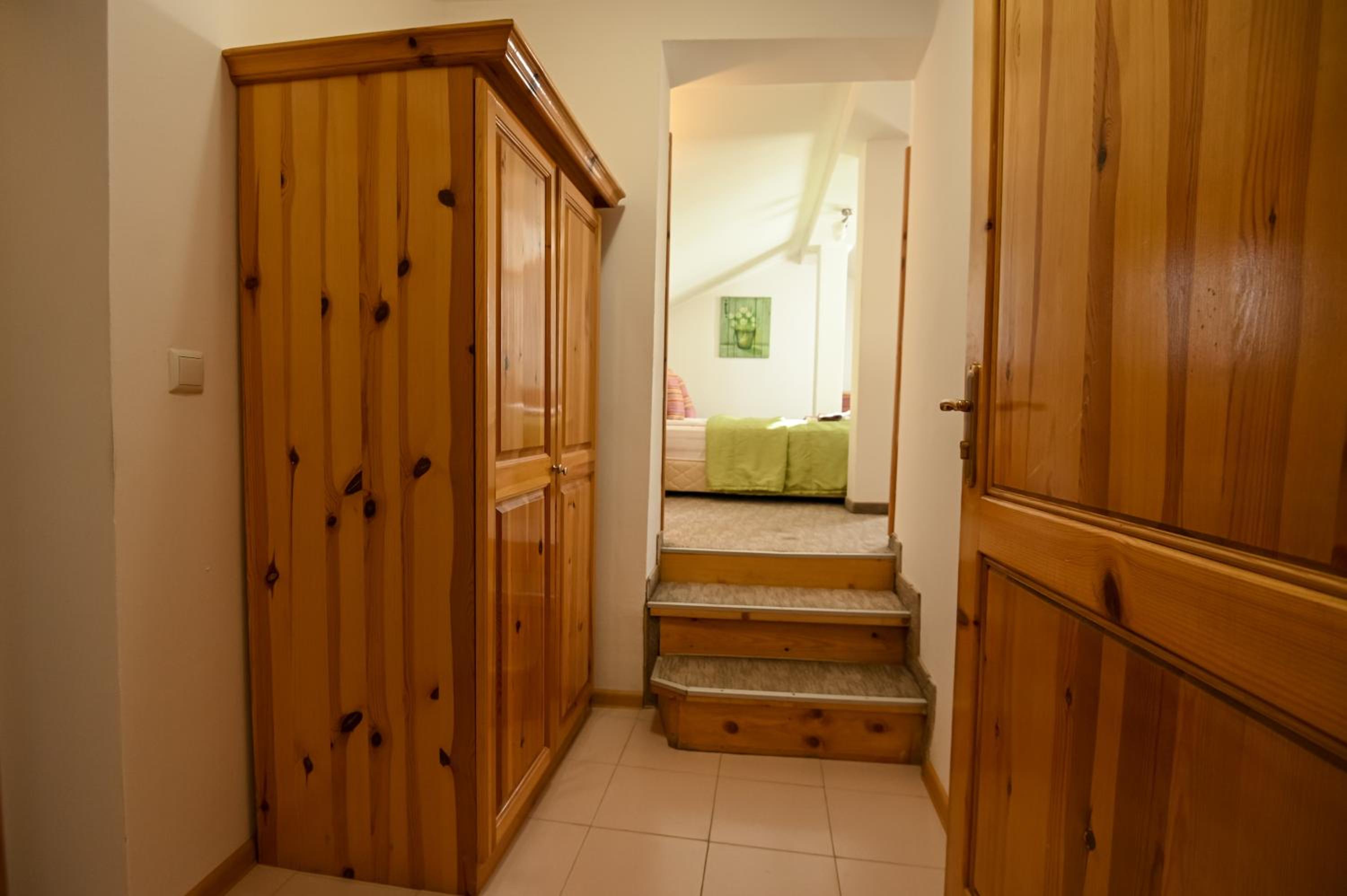 Double or Twin Room with Mountain View photo 3