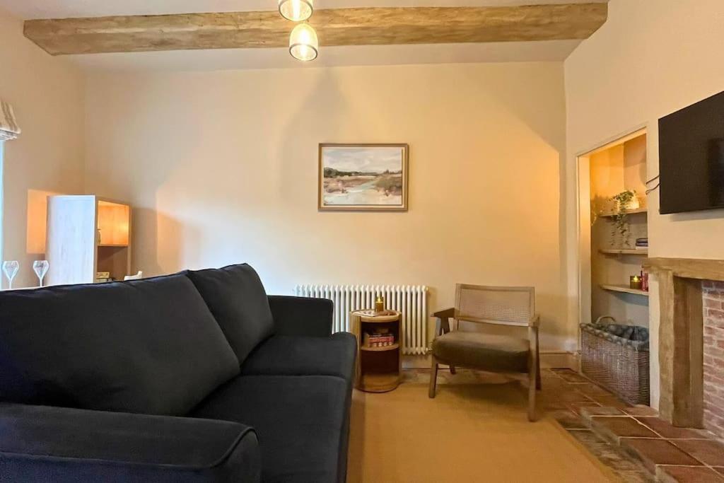 One-Bedroom House photo 1