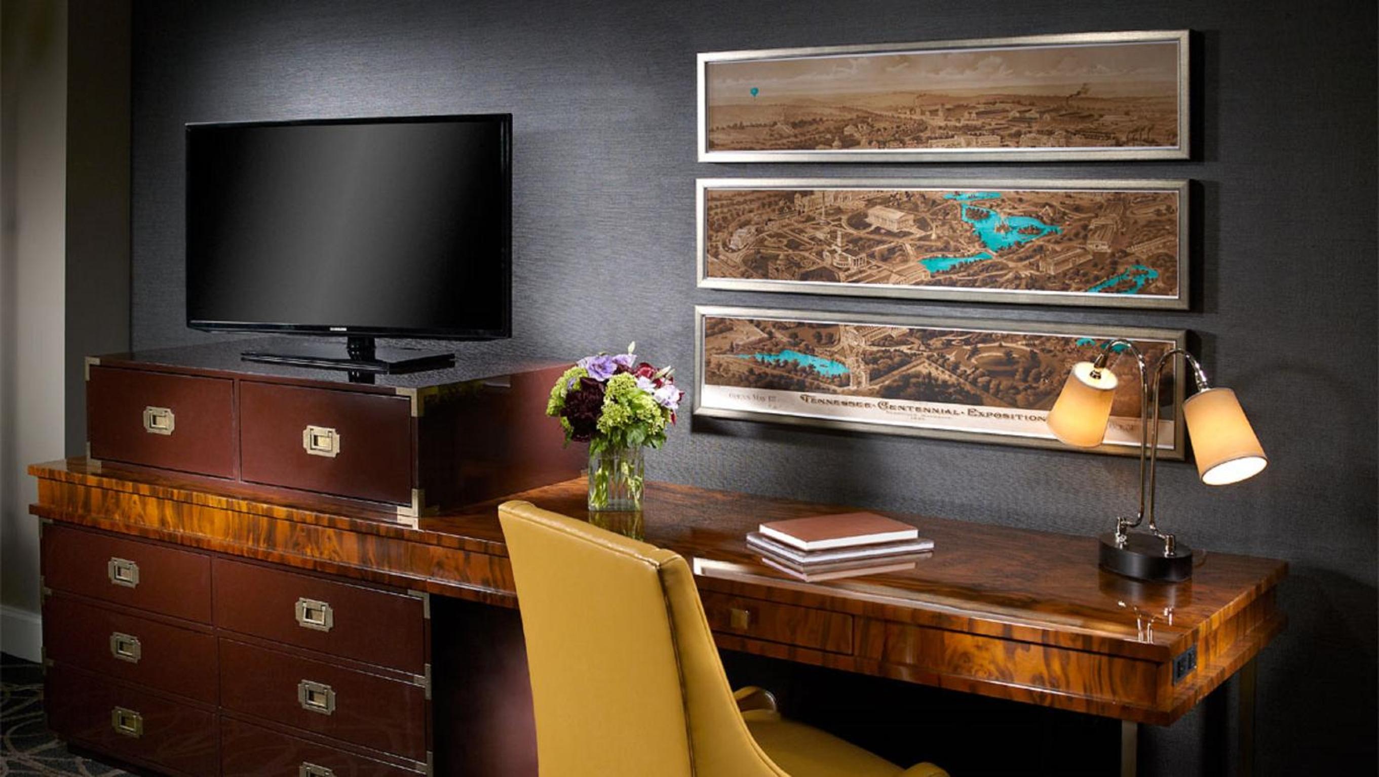 Premier Executive Room - 1 King Bed