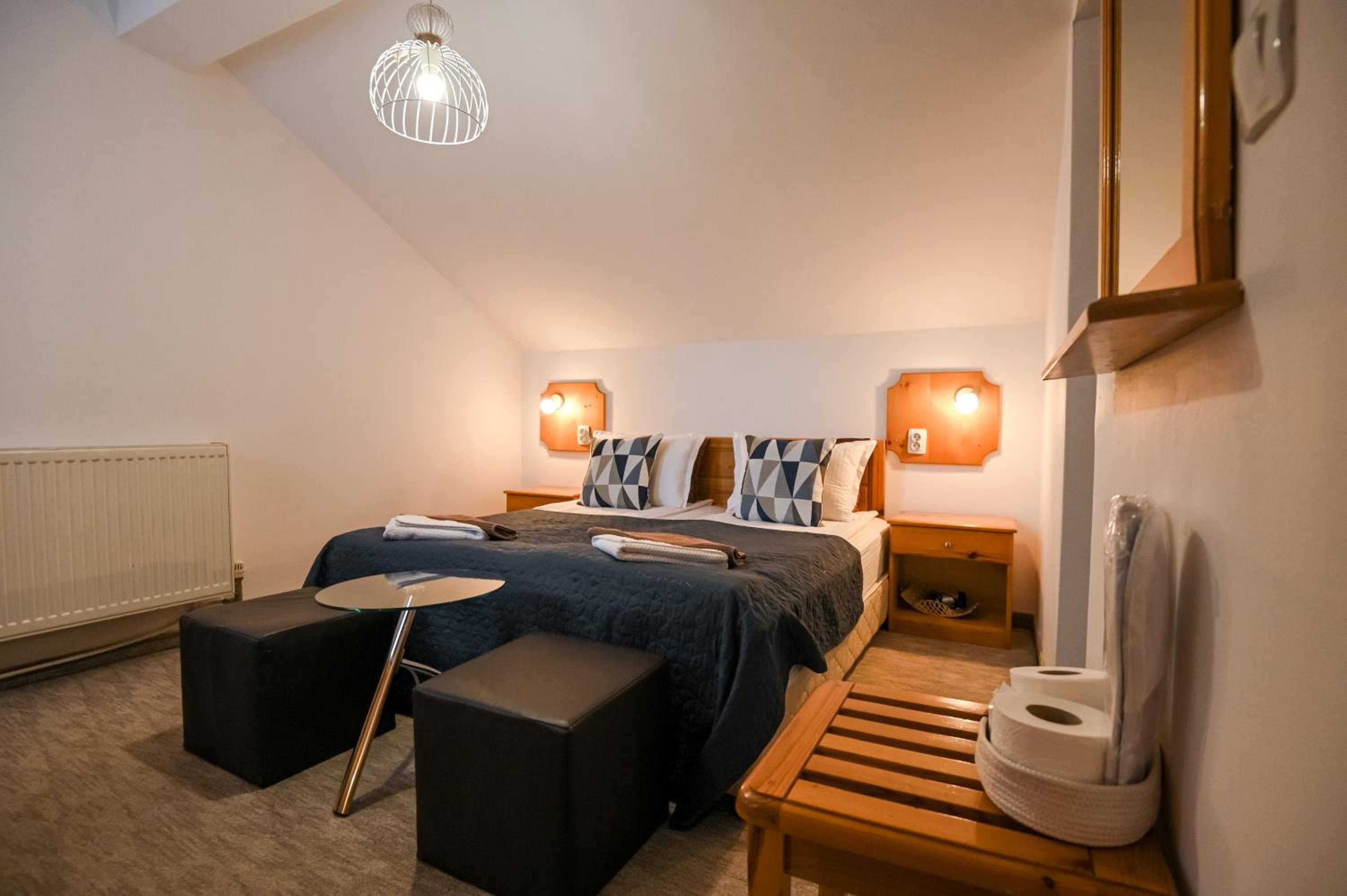 Small Double or Twin Room photo 1
