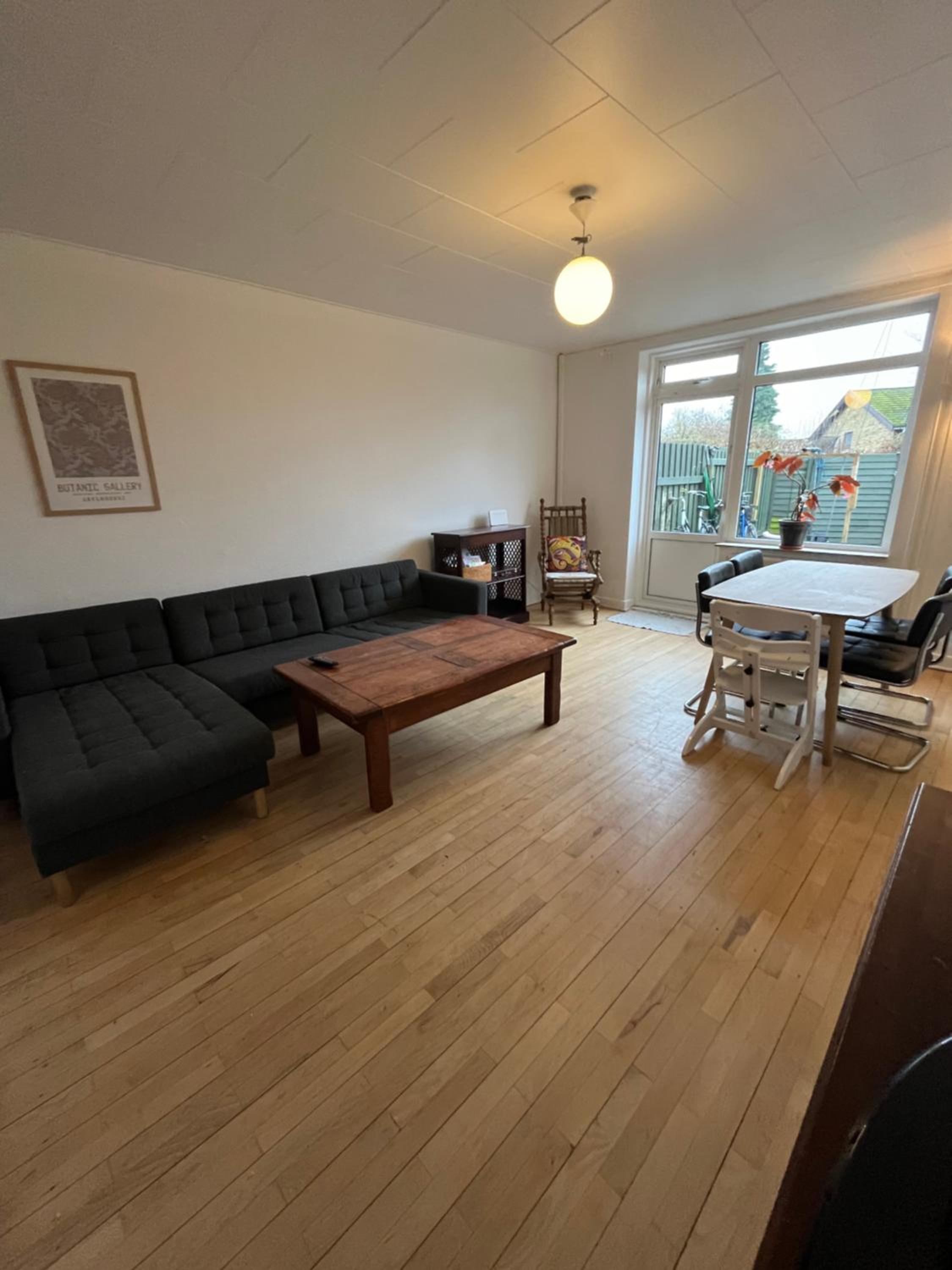 Apartment photo 1