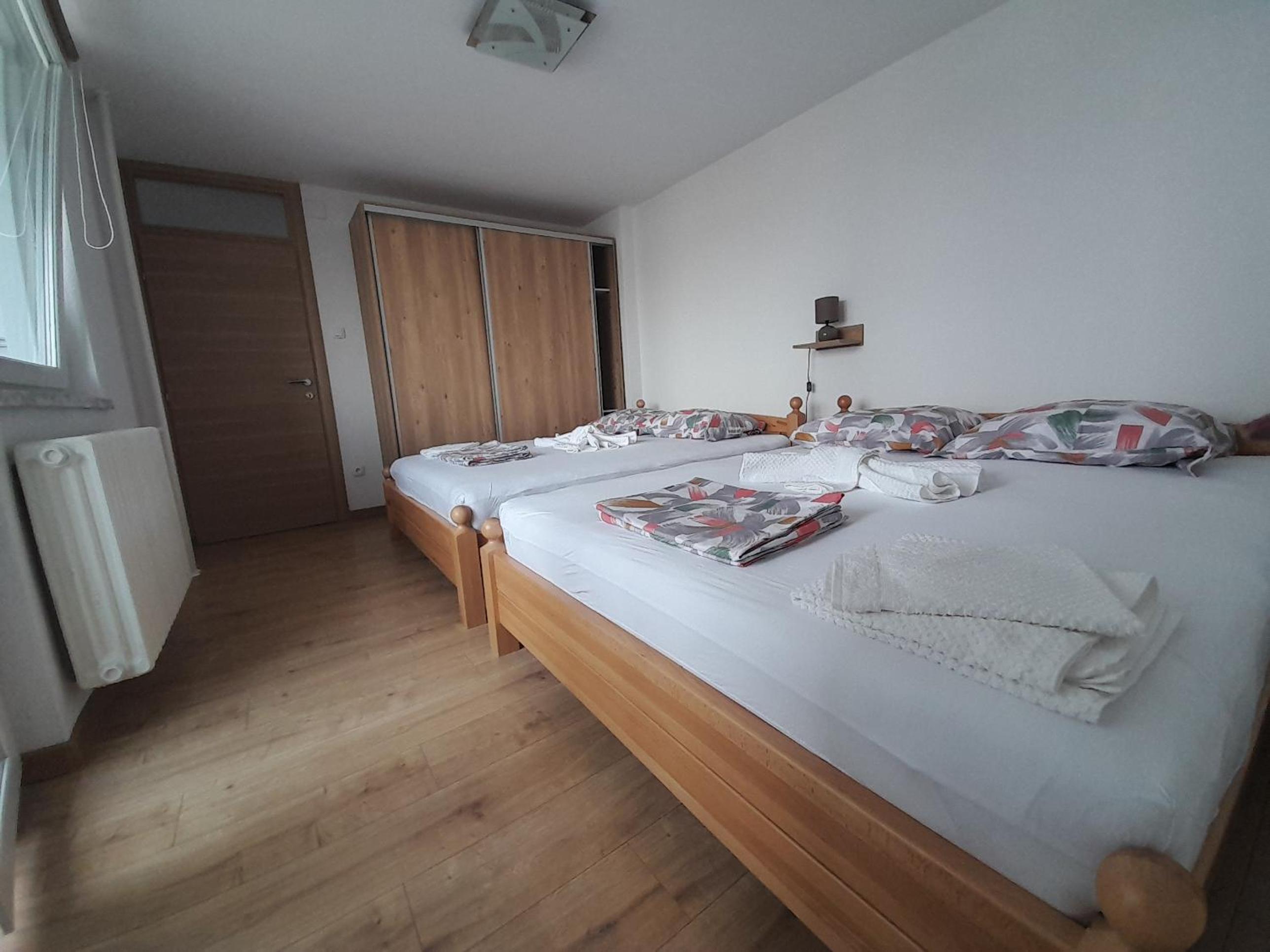 One-Bedroom Apartment with Balcony and City View photo 1