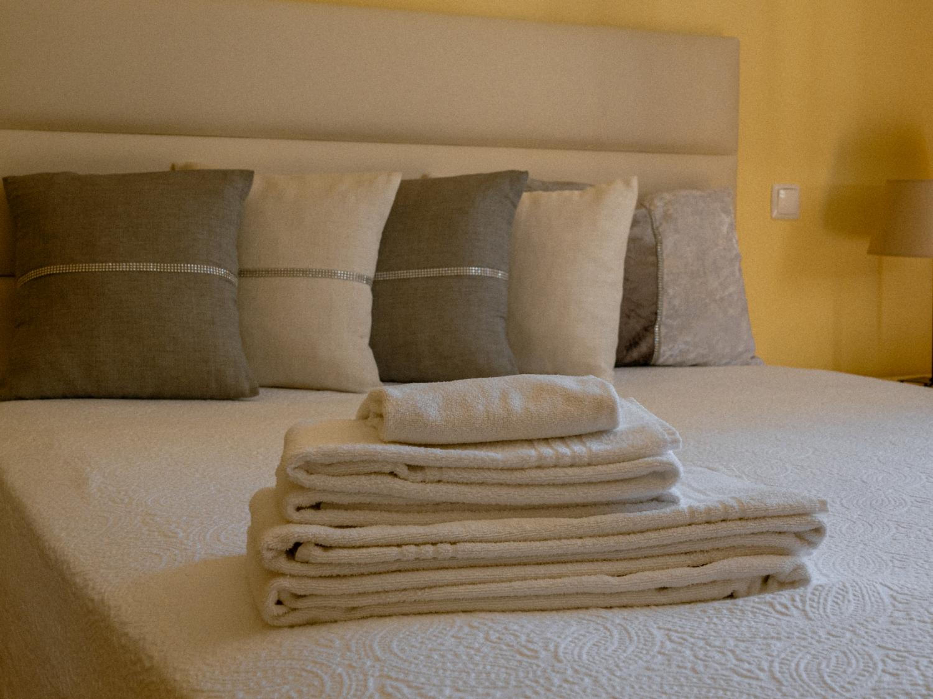 Double Room With Private Bathroom photo 2