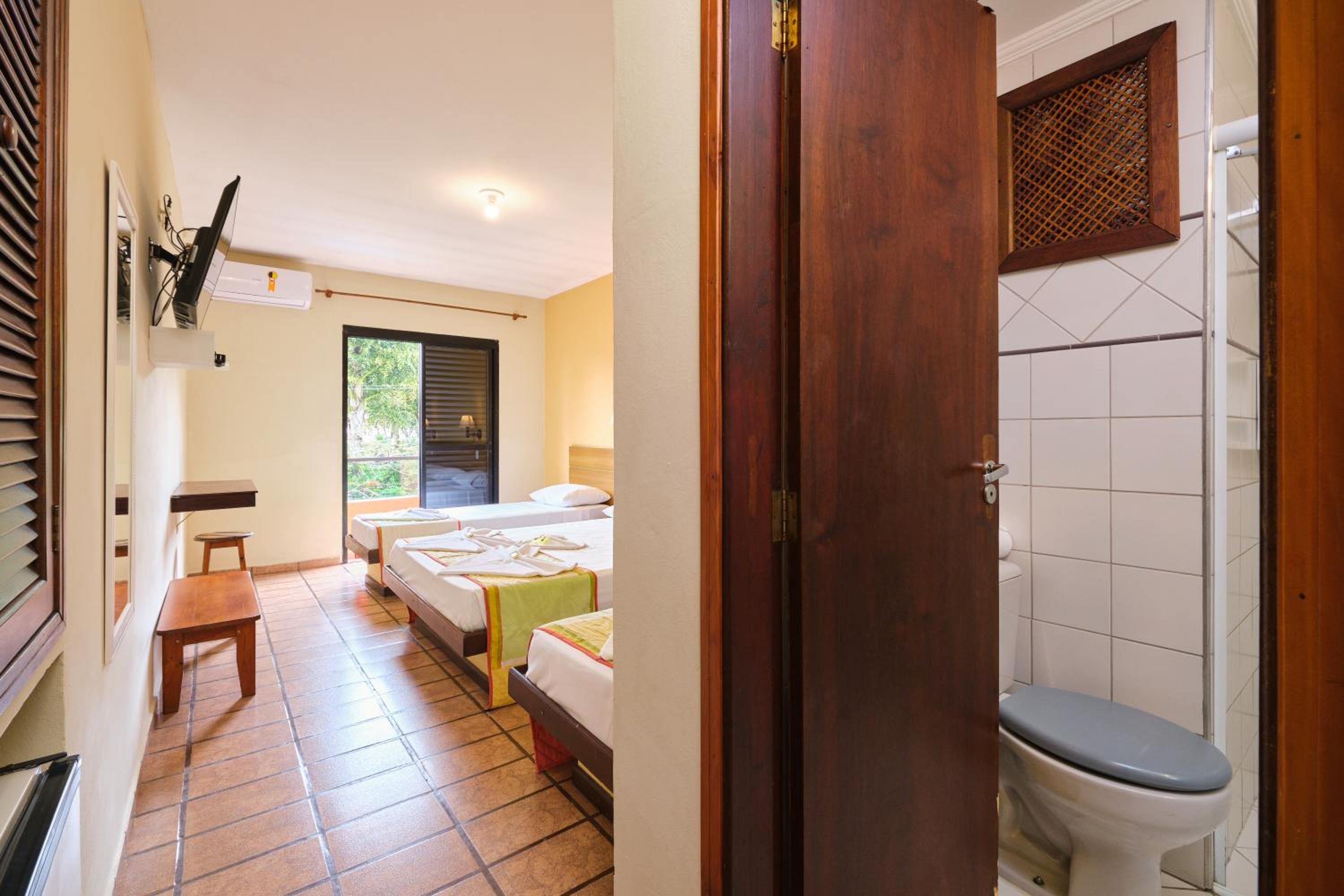 Suite Quadruple Room photo 2