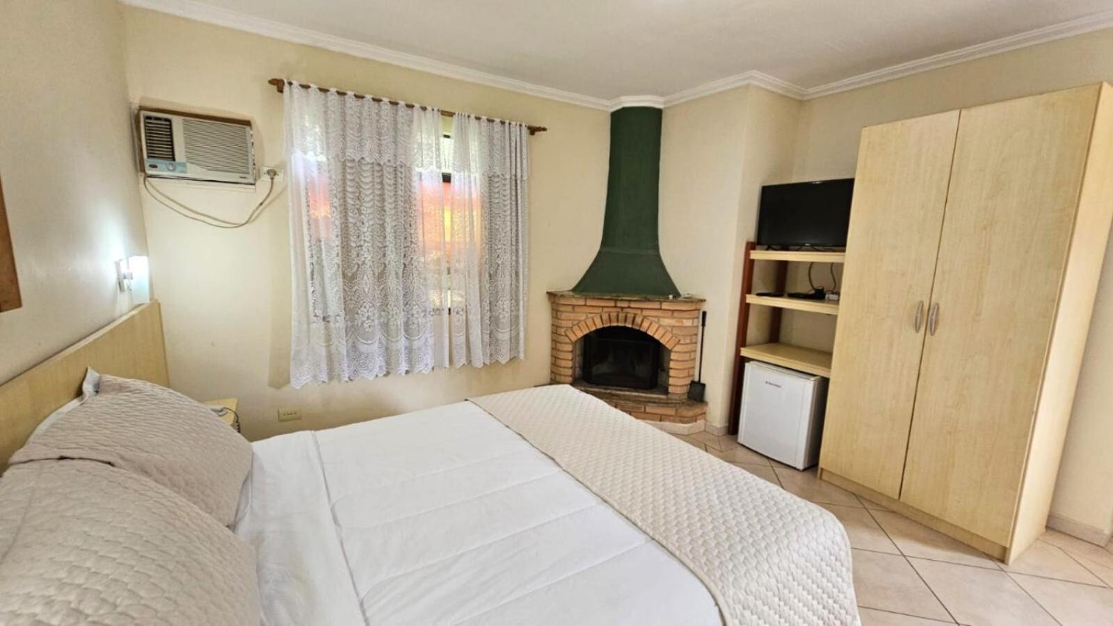 Double Room with Spa Bath photo 1