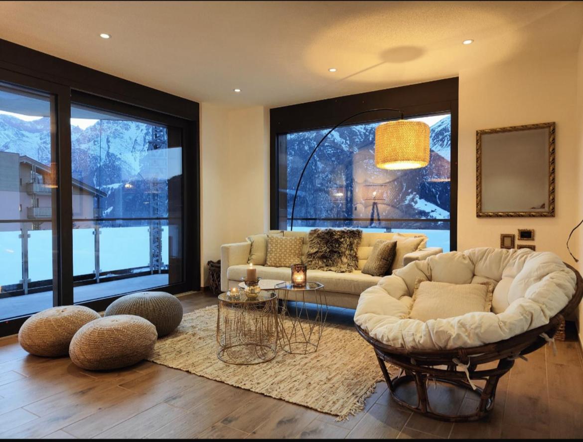 Two-Bedroom Apartment With Balcony photo 1