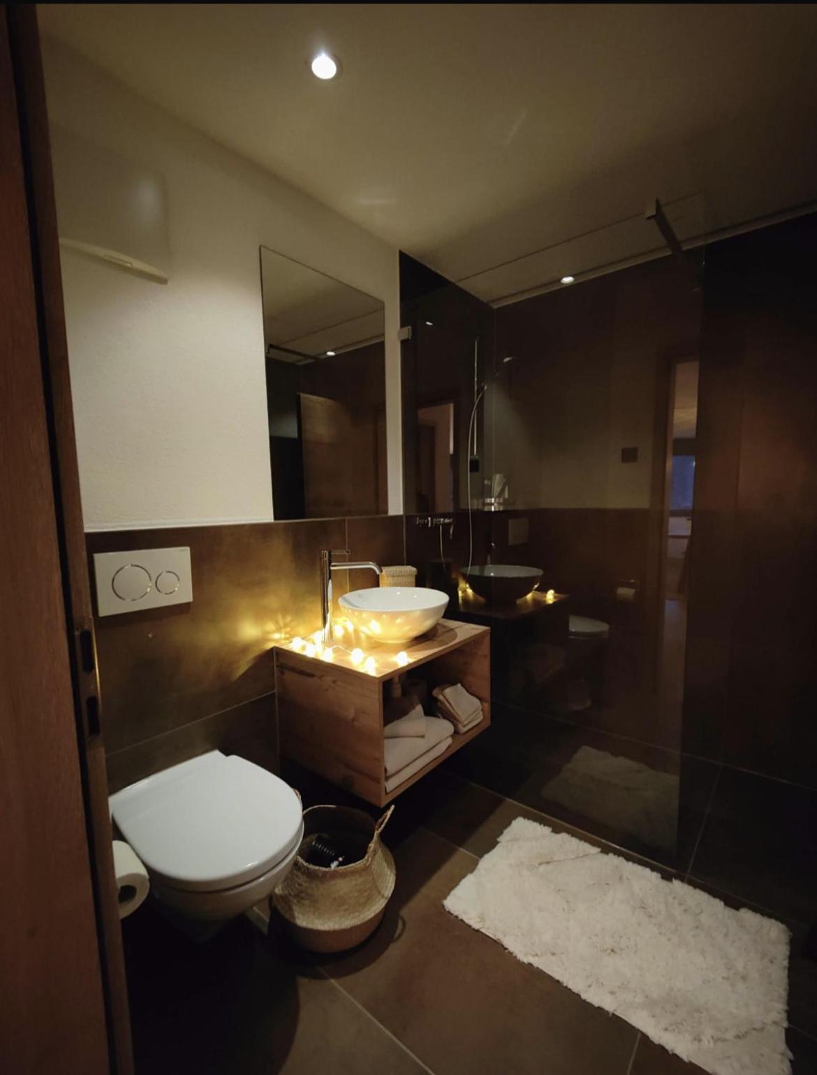 Two-Bedroom Apartment With Balcony photo 3