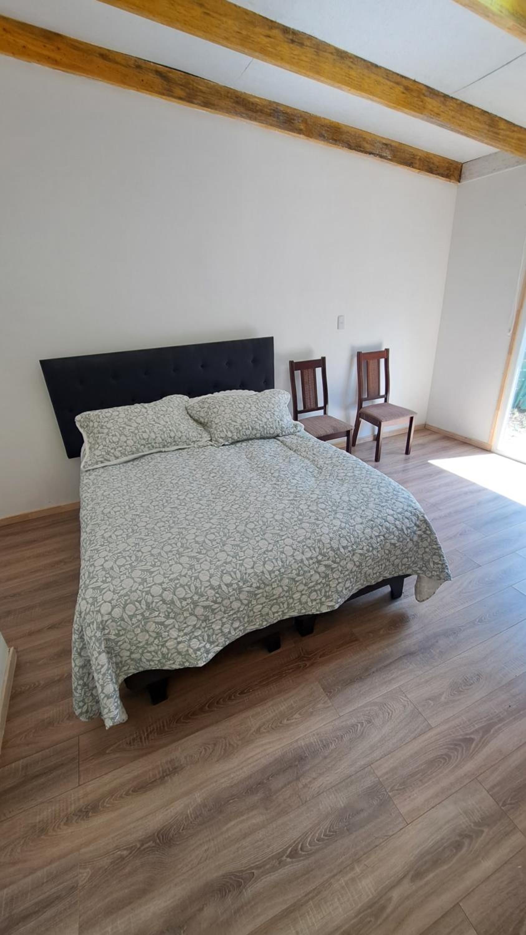 Three-Bedroom House photo 2