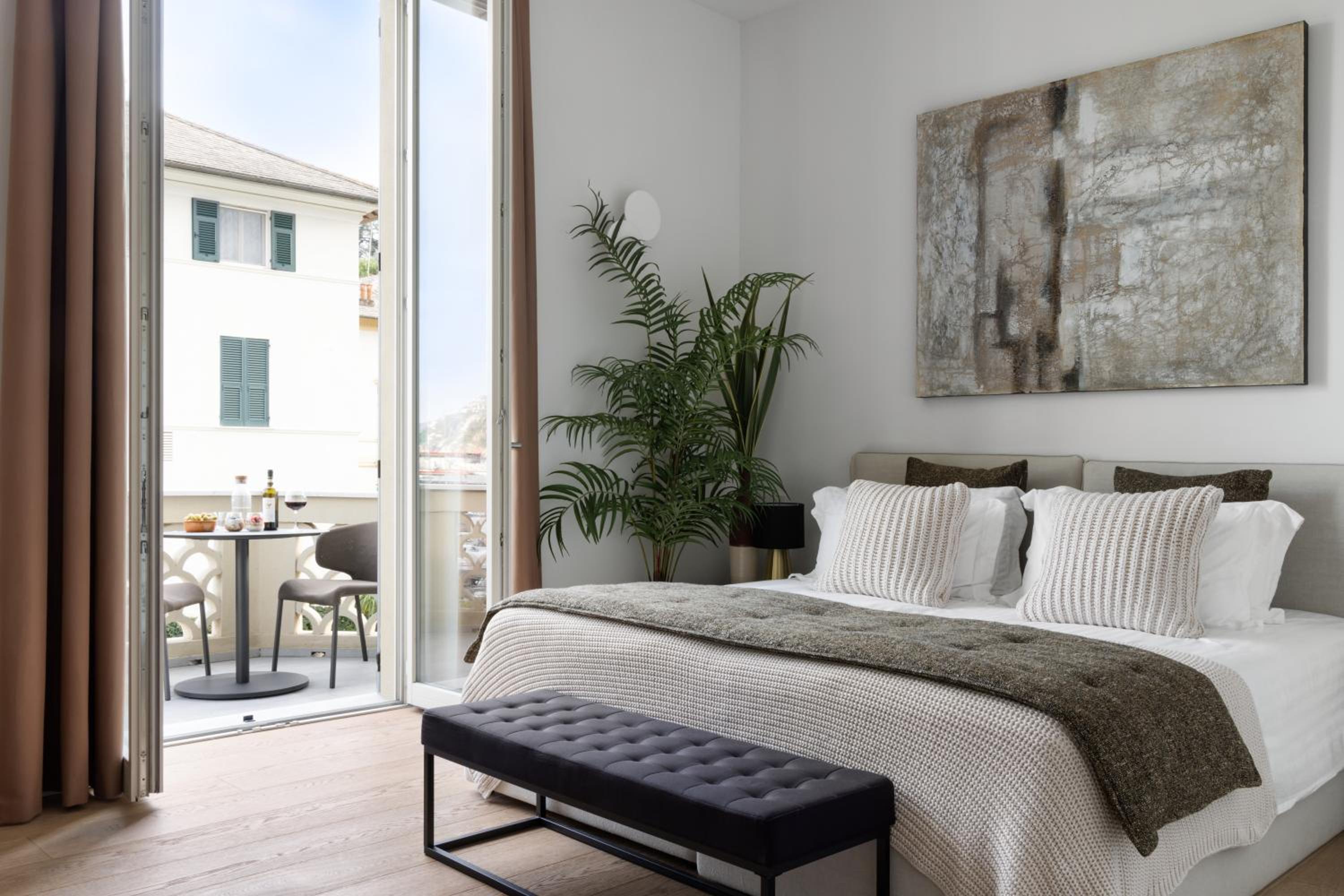 Superior Apartment with Balcony - Photo 17