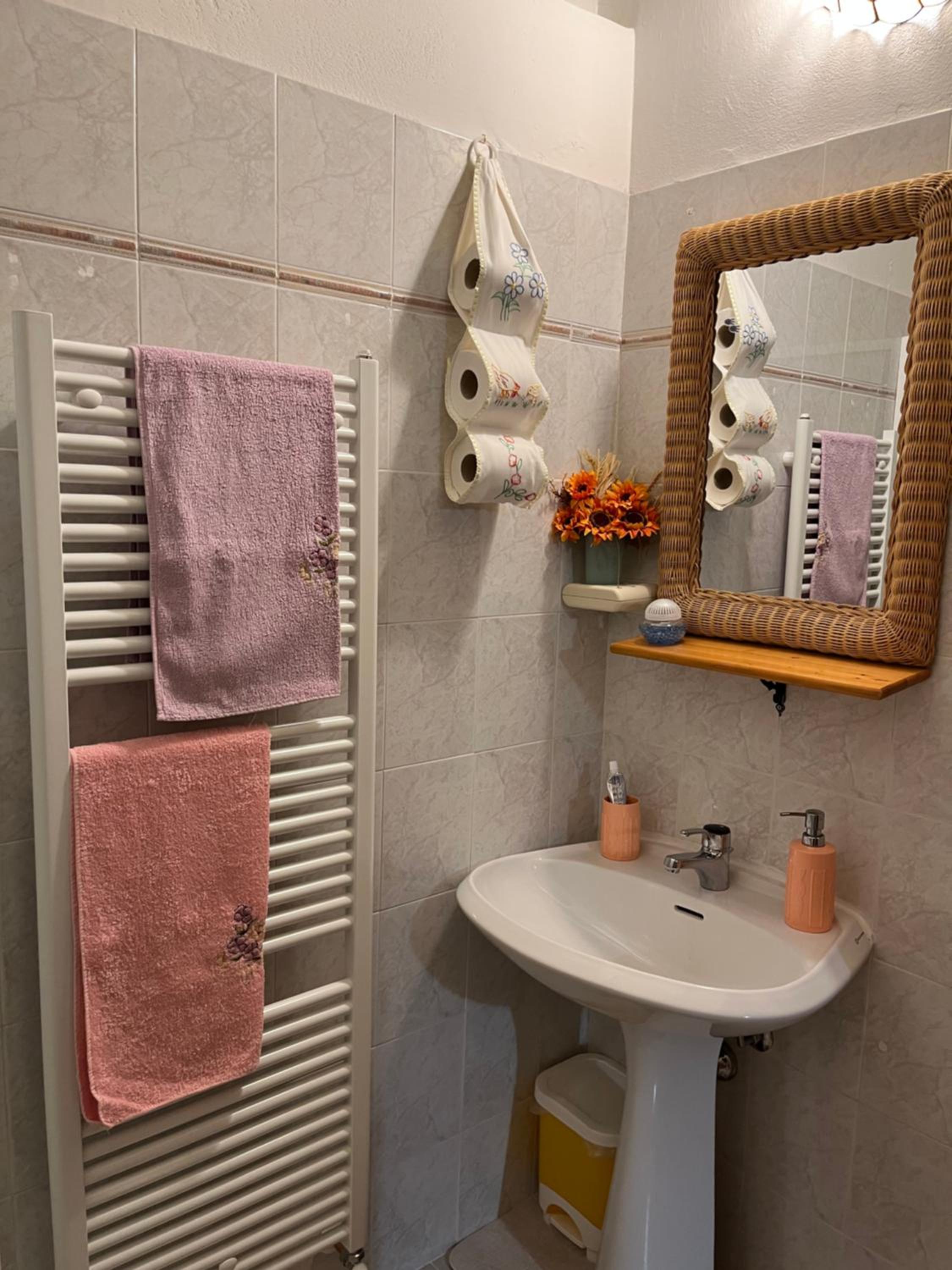 Quadruple Room - Photo 6