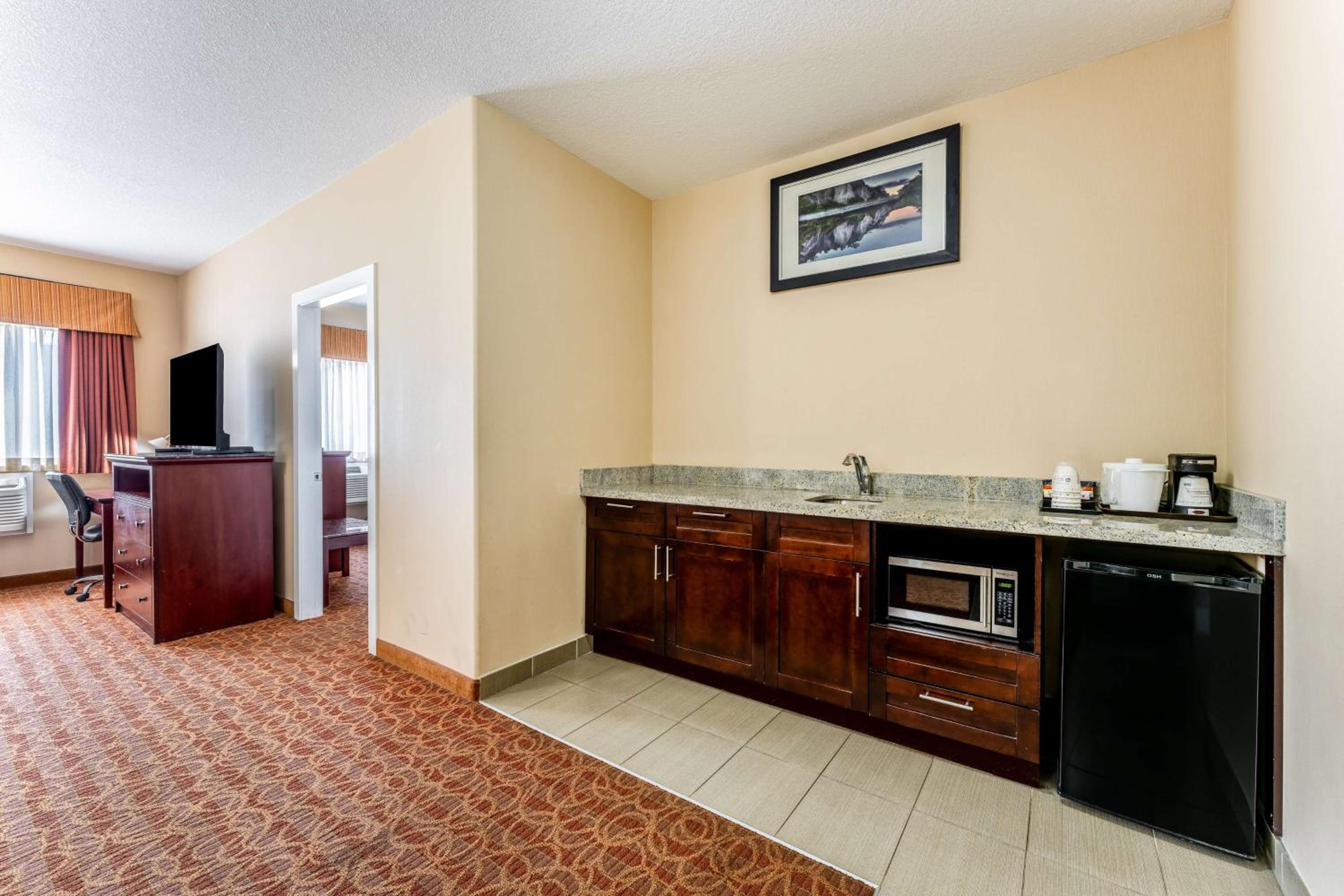 Family Suite - Photo 1