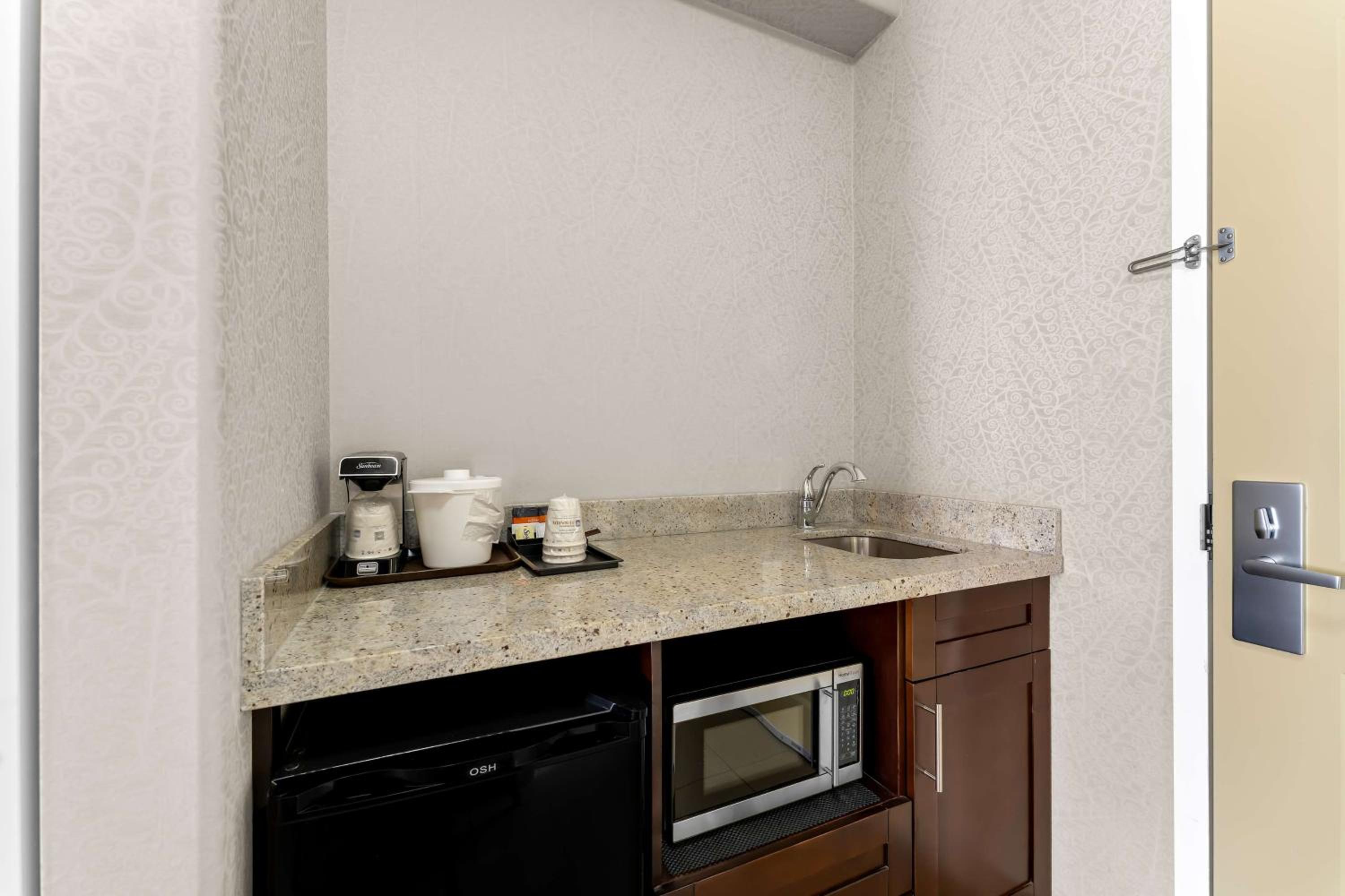 King Room with Spa Bath - Non-Smoking - Photo 1