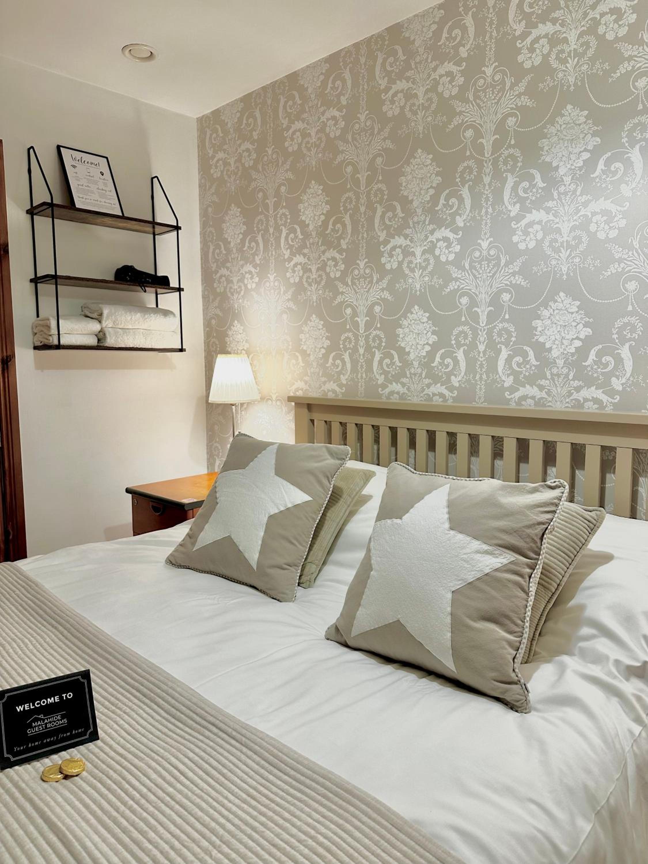 Double Room with Private Bathroom photo 1