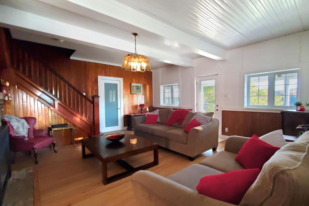 Three-Bedroom Chalet photo 1