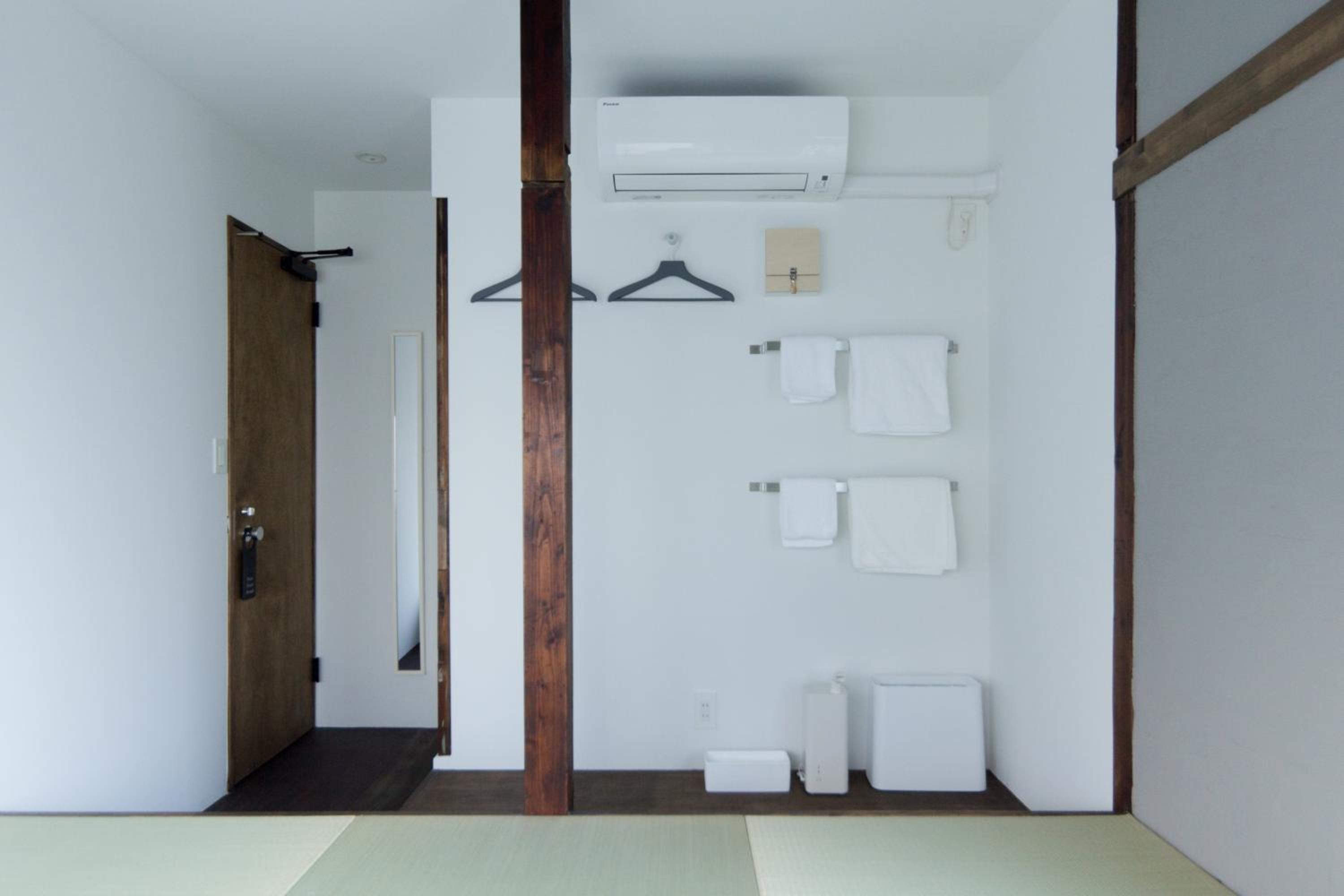 KONOHA - Japanese-Style Room with Shared Bathroom - Upper floor photo 2