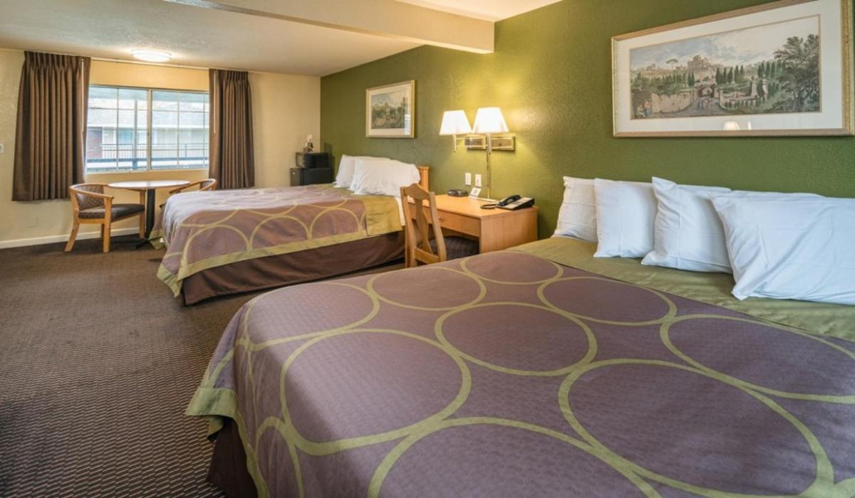 Standard Queen Room with Two Queen Beds - Photo 1