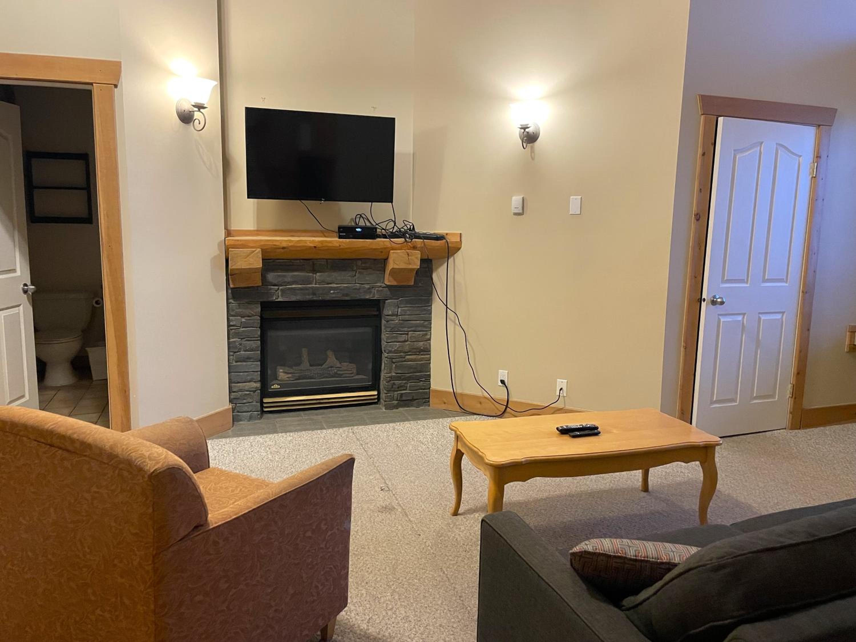 Two-Bedroom Apartment photo 2