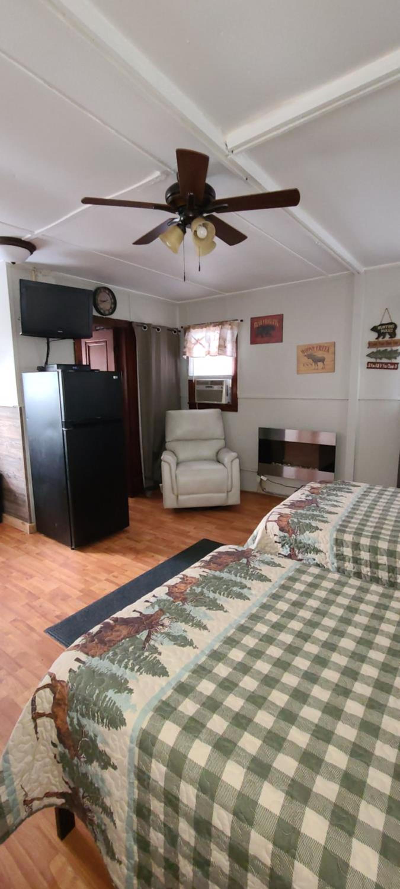 One-Bedroom House photo 1